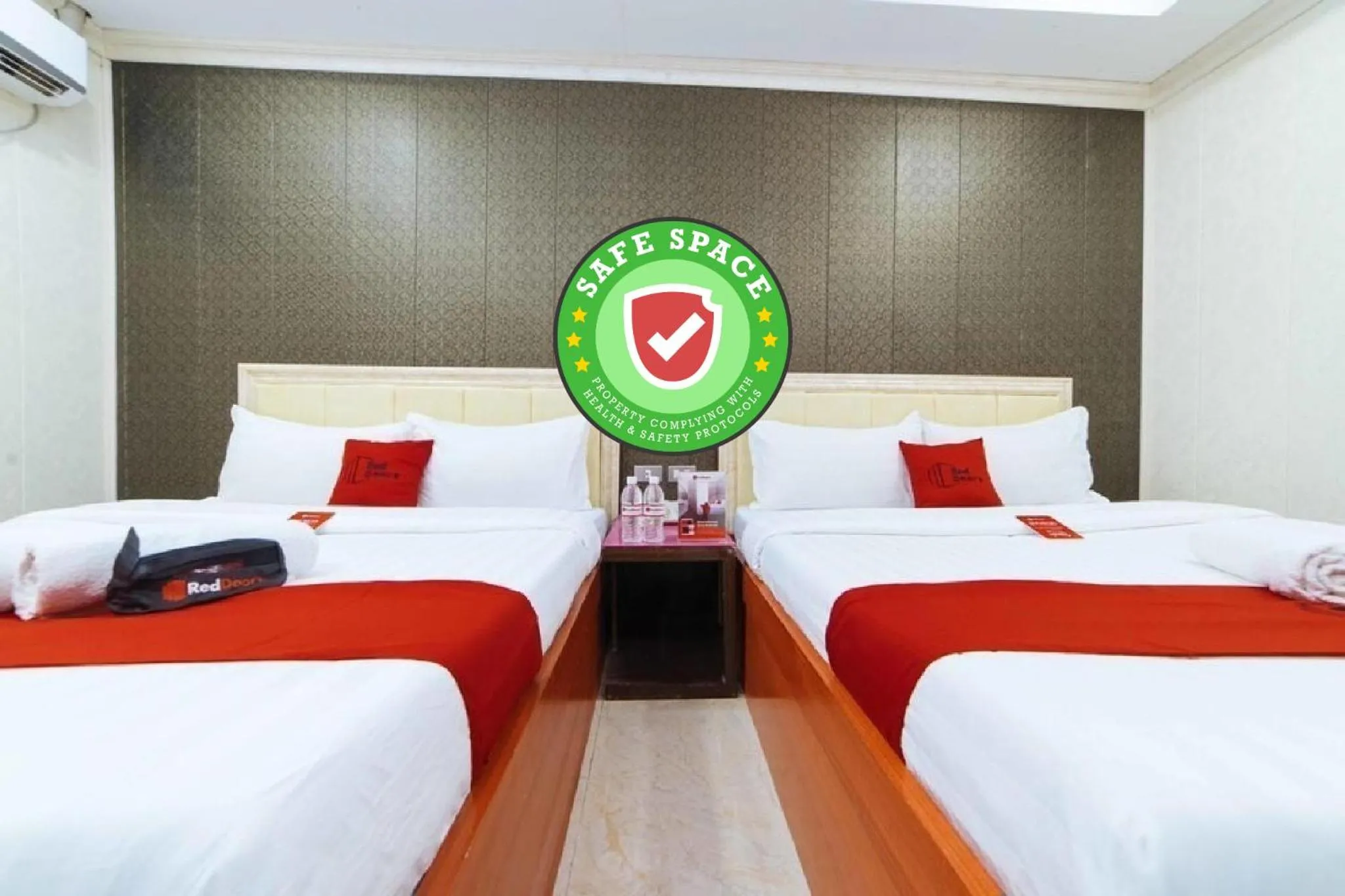 RedDoorz Plus Winter Benitez Cubao