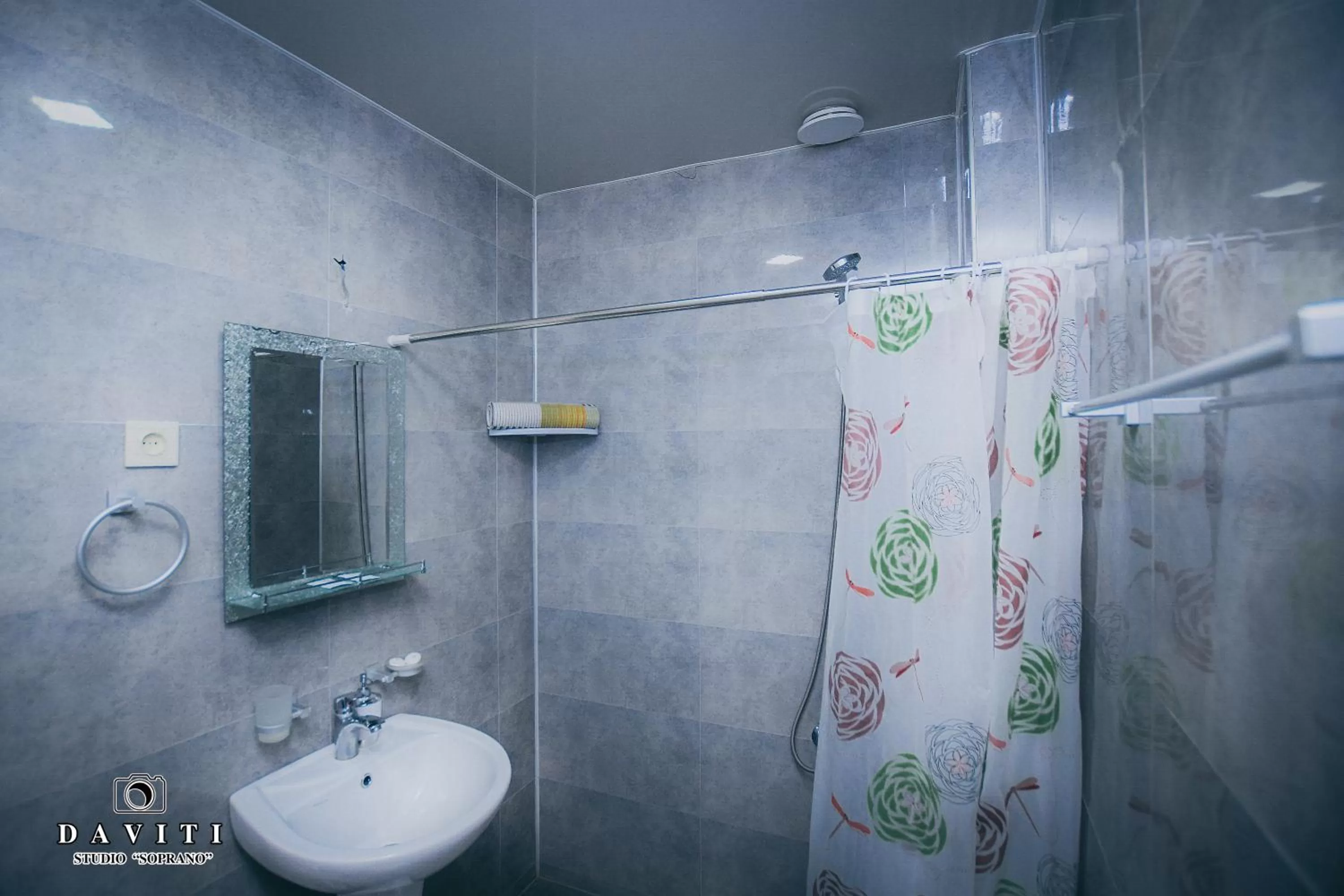 Bathroom in Hotel Tskhumi