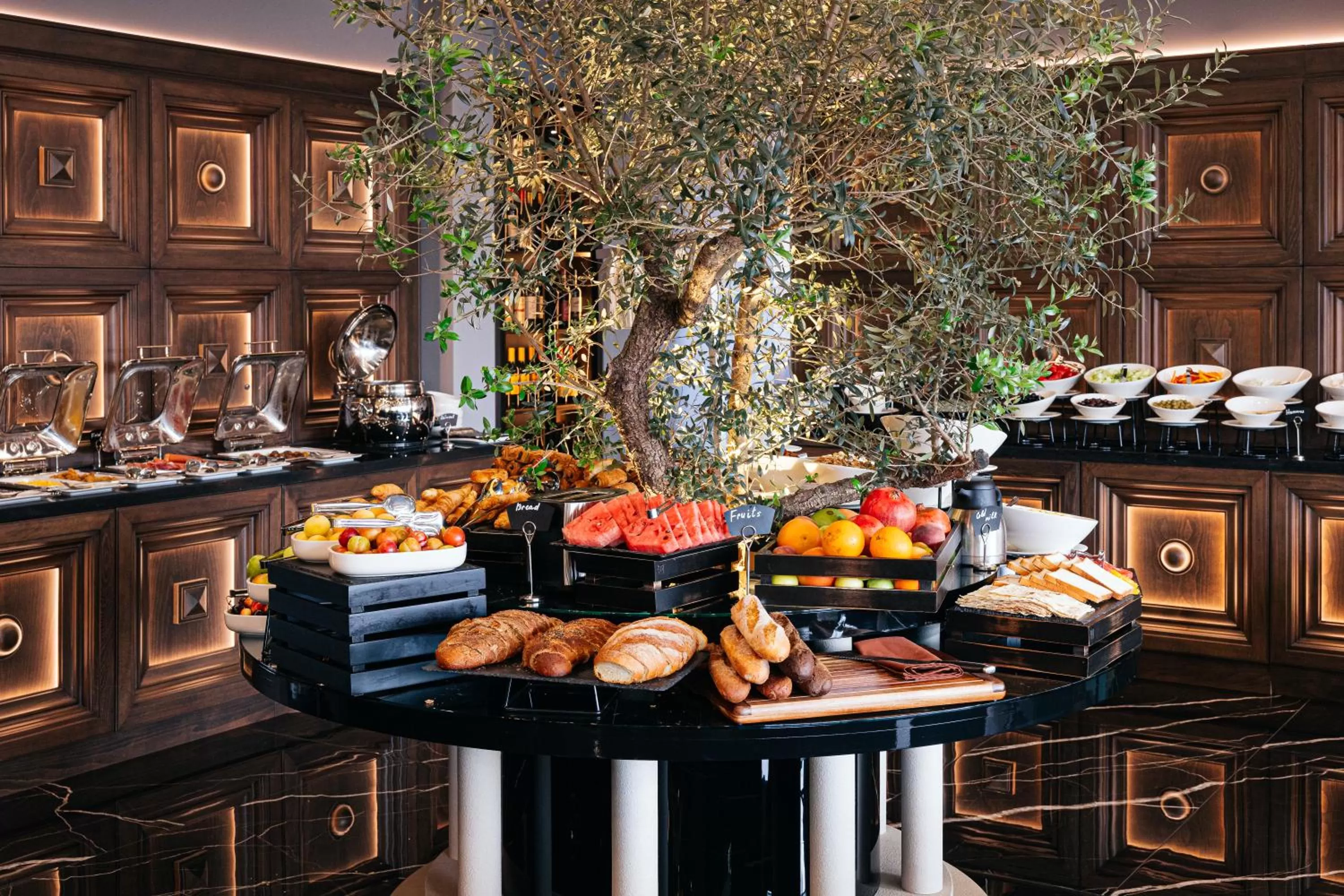 Food and drinks in Paris Hotel Yerevan