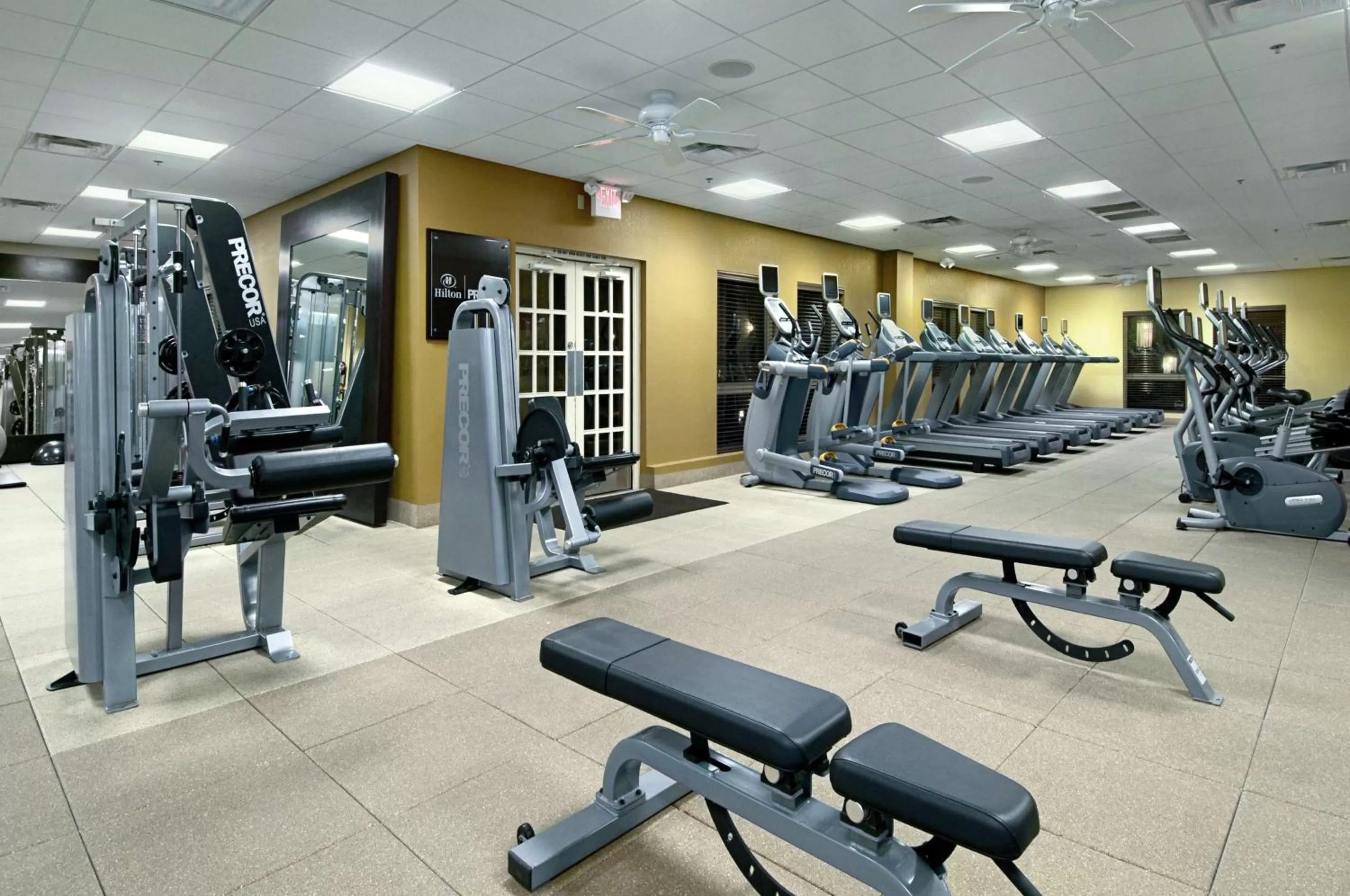 Fitness centre/facilities in Hilton Phoenix Resort at the Peak