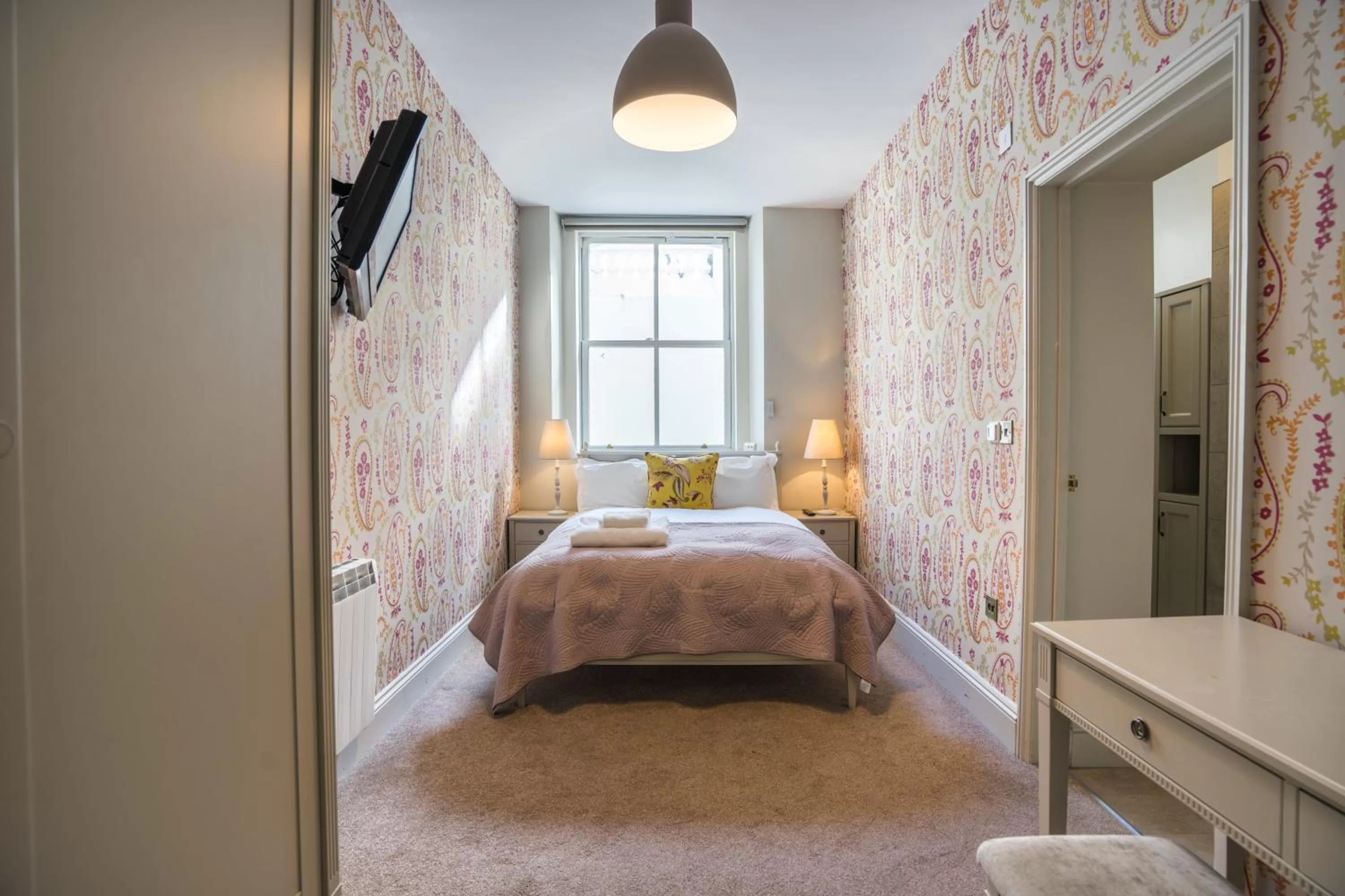 Bedroom, Bed in 1 Elliot Terrace