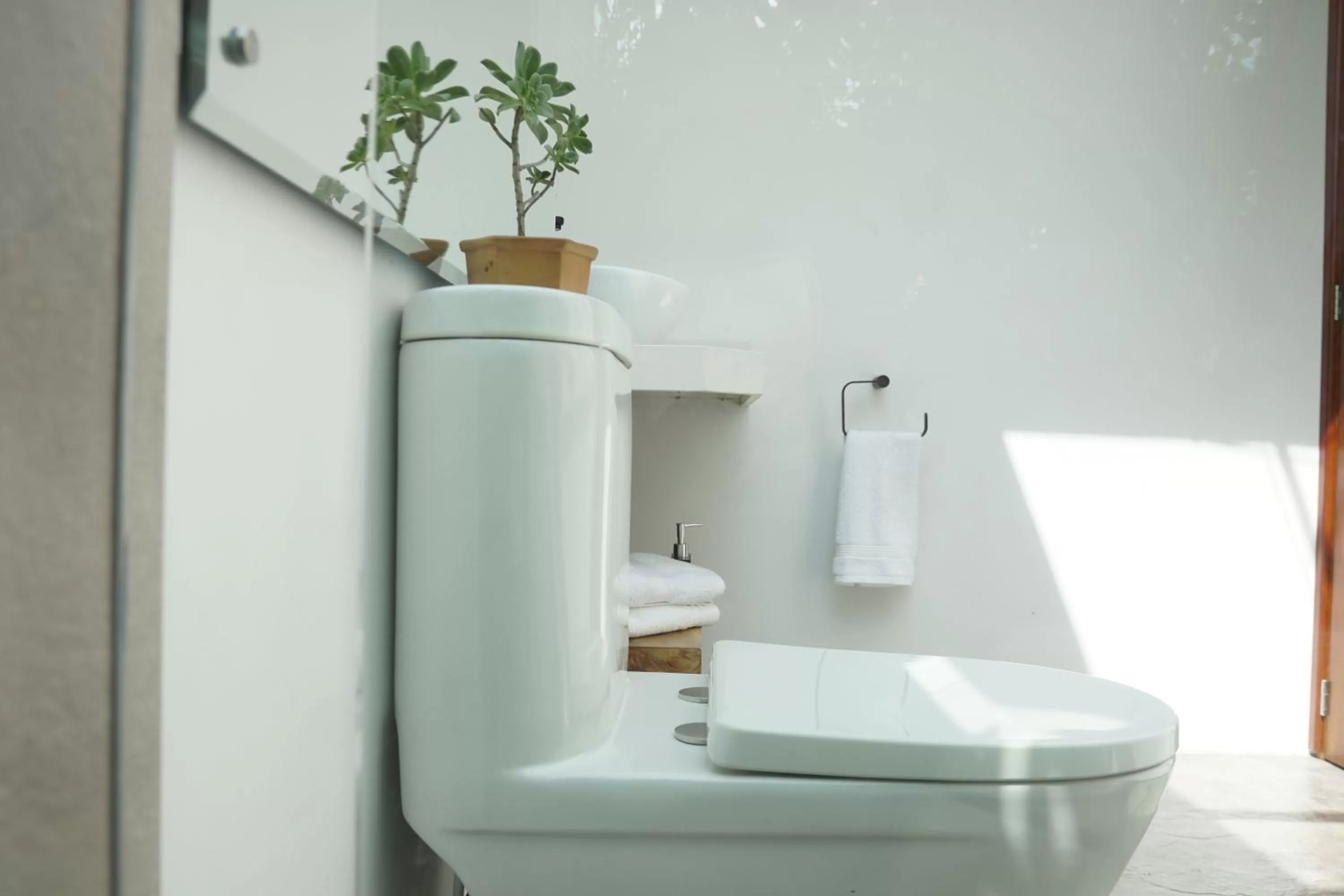 Bathroom in Hotel Chalet El Castillo by Majuva