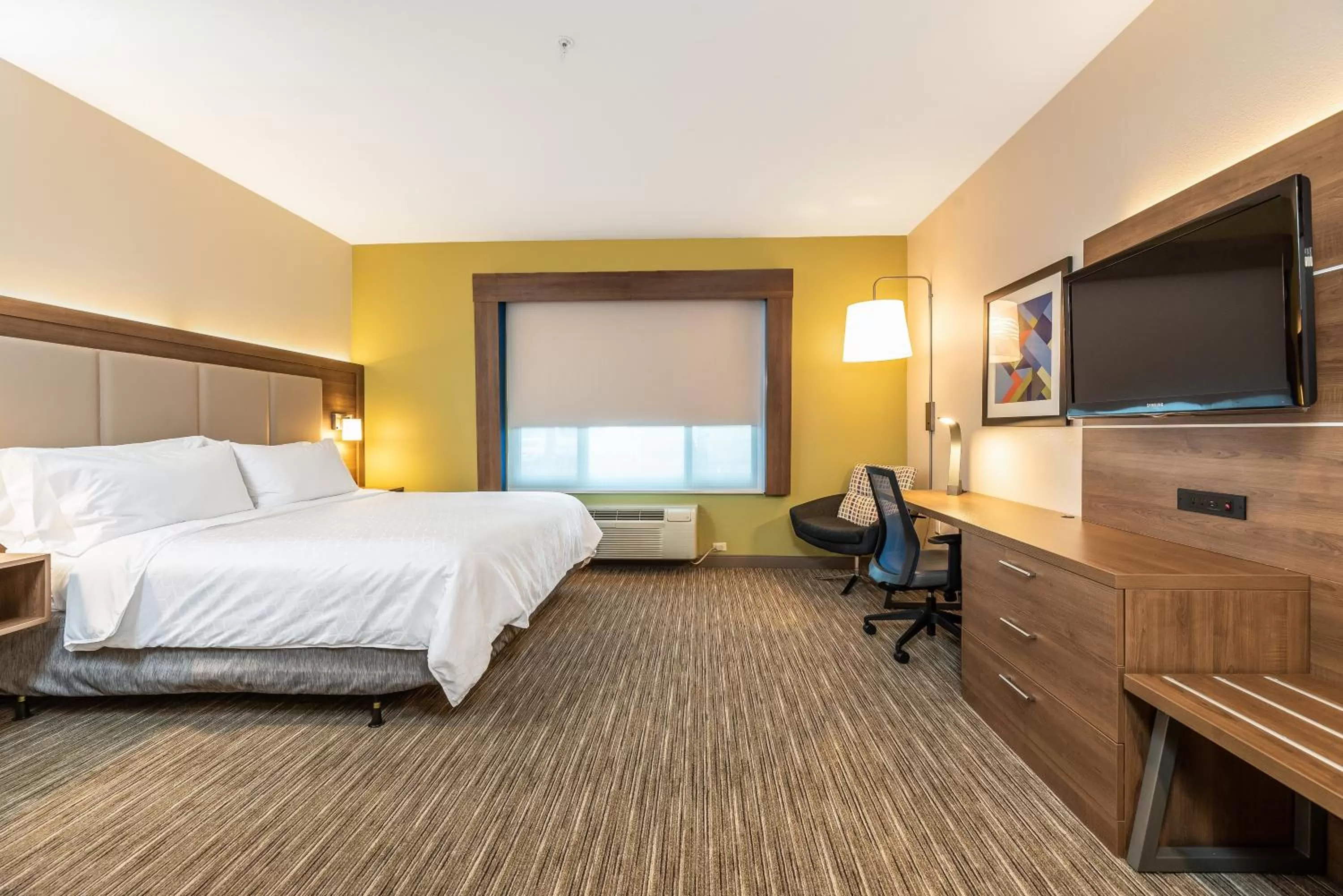 Photo of the whole room, Bed in Holiday Inn Express Fremont - Milpitas Central by IHG