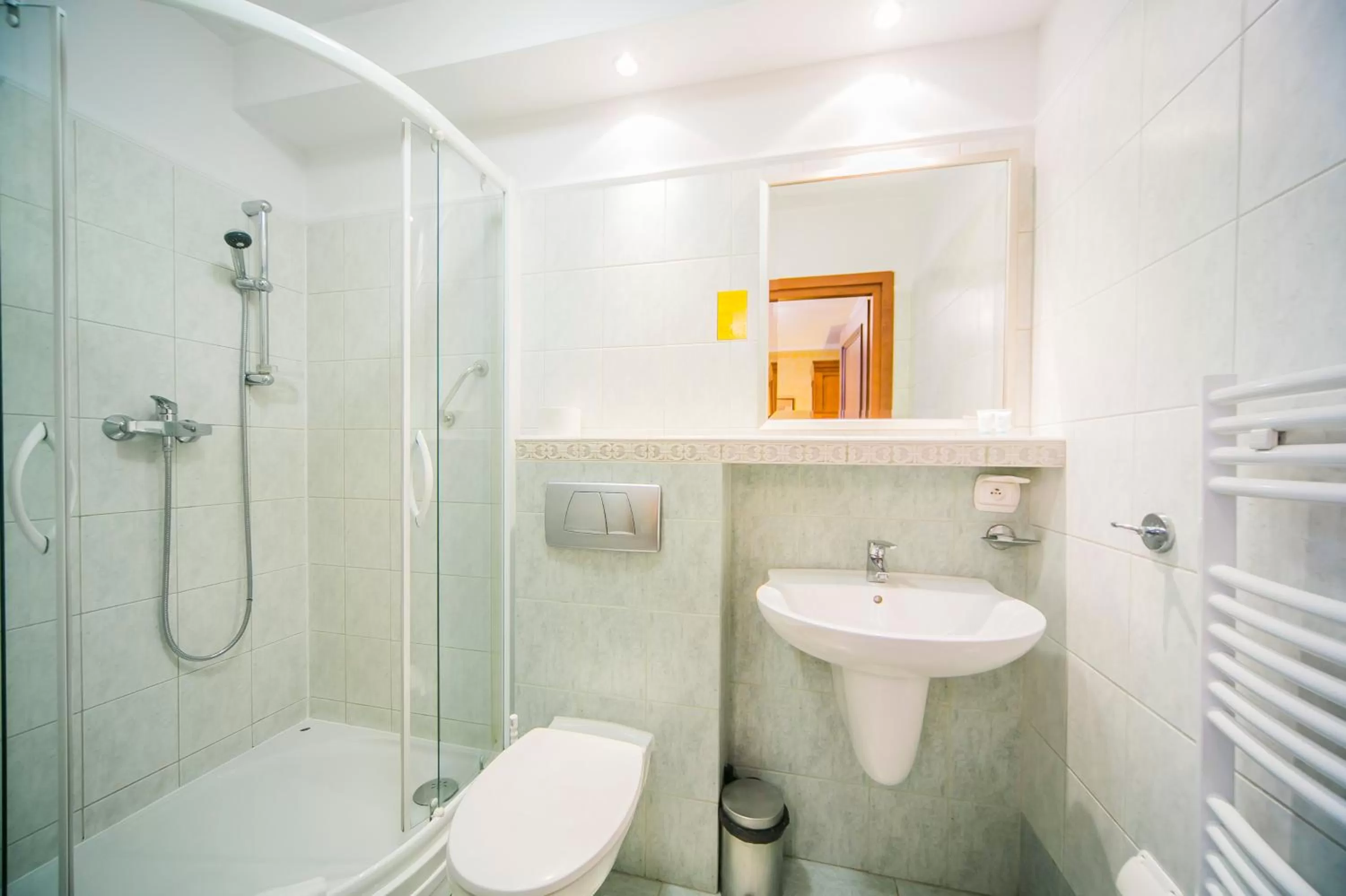 Bathroom in Hotel Opera