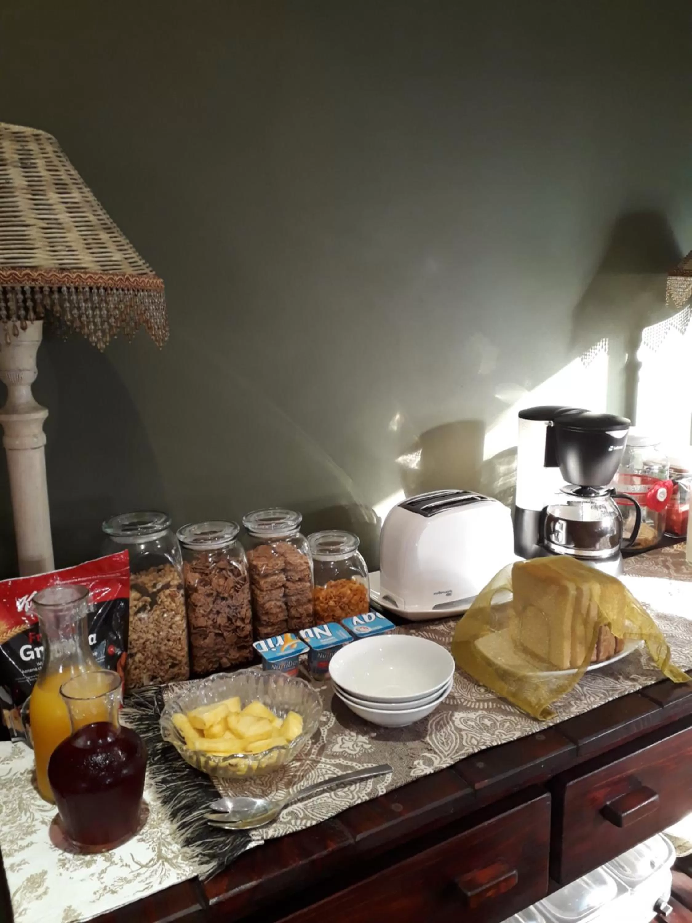 Breakfast in Umuzi Guest House