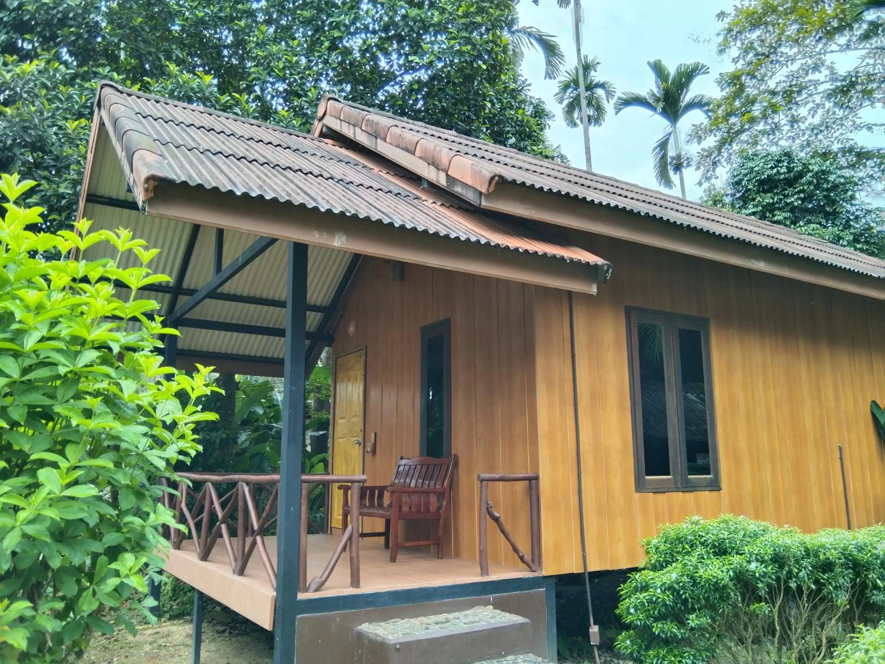 Patio in Khao Sok River & Jungle Resort