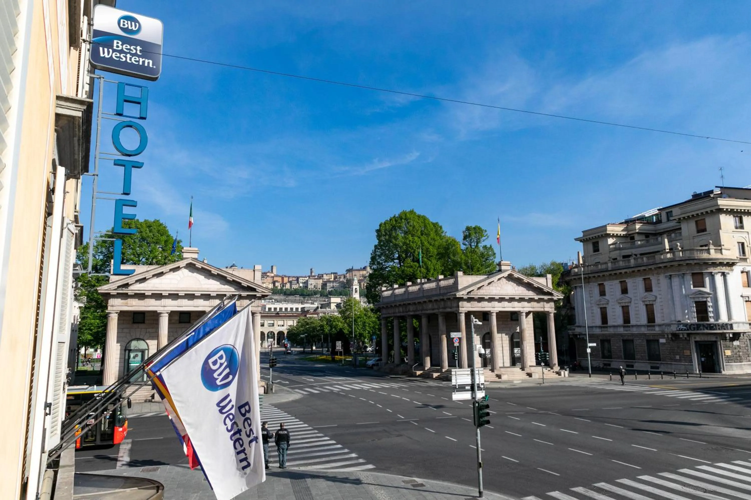 Day in Hotel Cappello D'Oro, BW Signature Collection