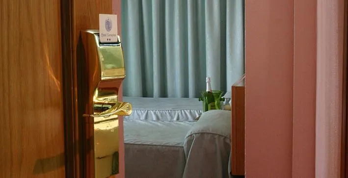 Photo of the whole room, Bed in Hotel Cervantes