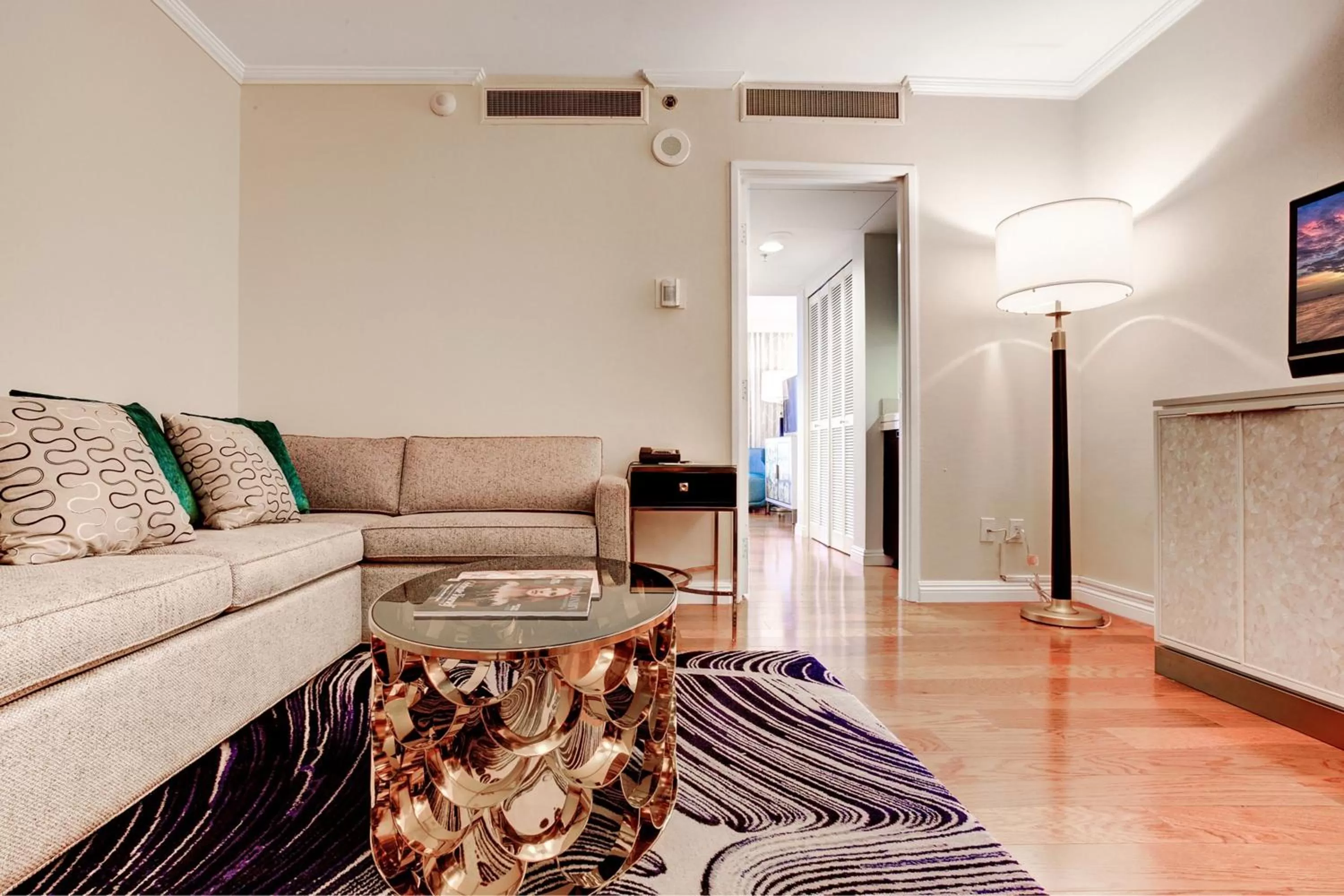 Living room in Avenue of the Arts Costa Mesa, a Tribute Portfolio Hotel