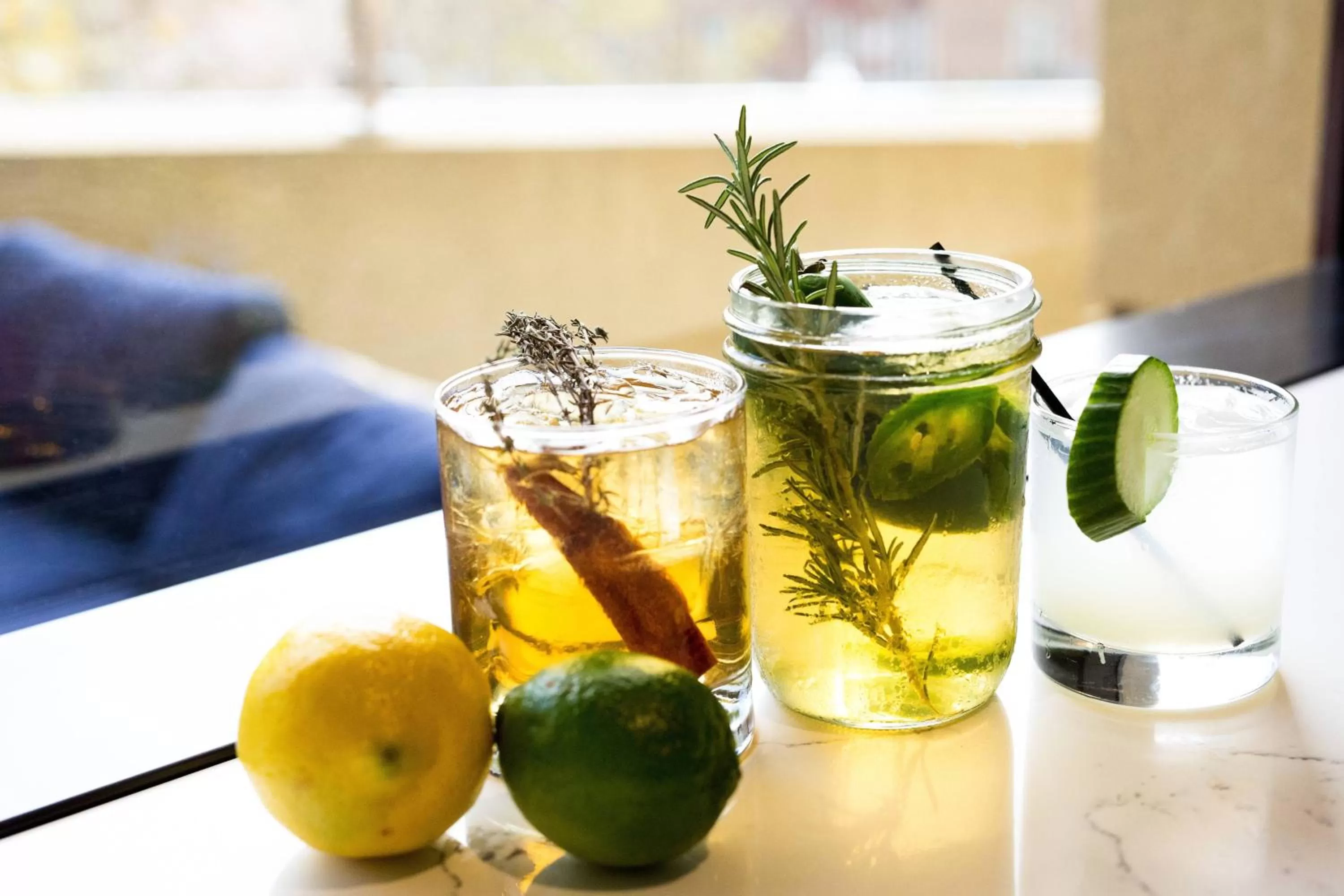 Restaurant/places to eat in Oakland Marriott City Center