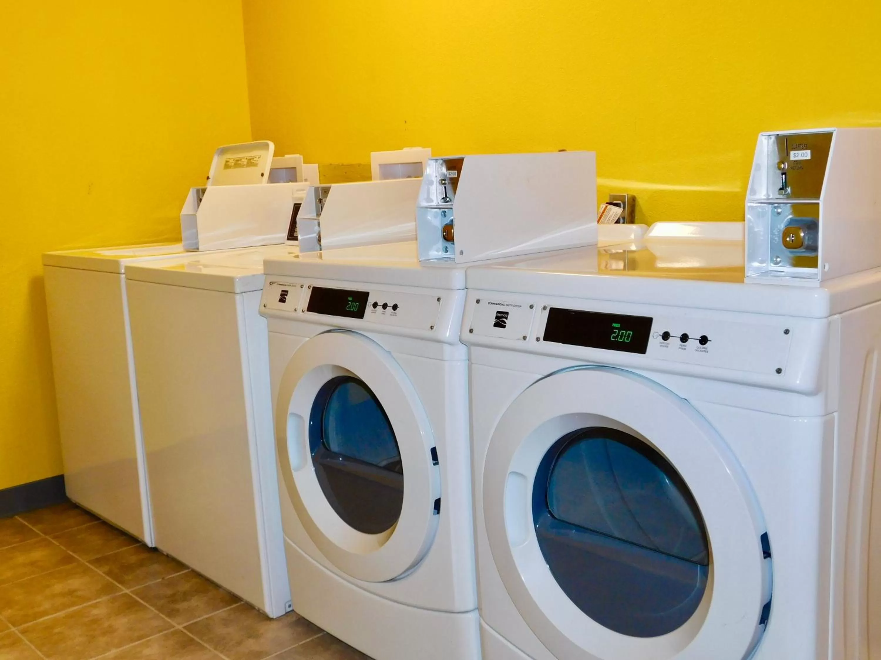 washing machine in Americas Best Value Inn & Suites Anchorage Airport