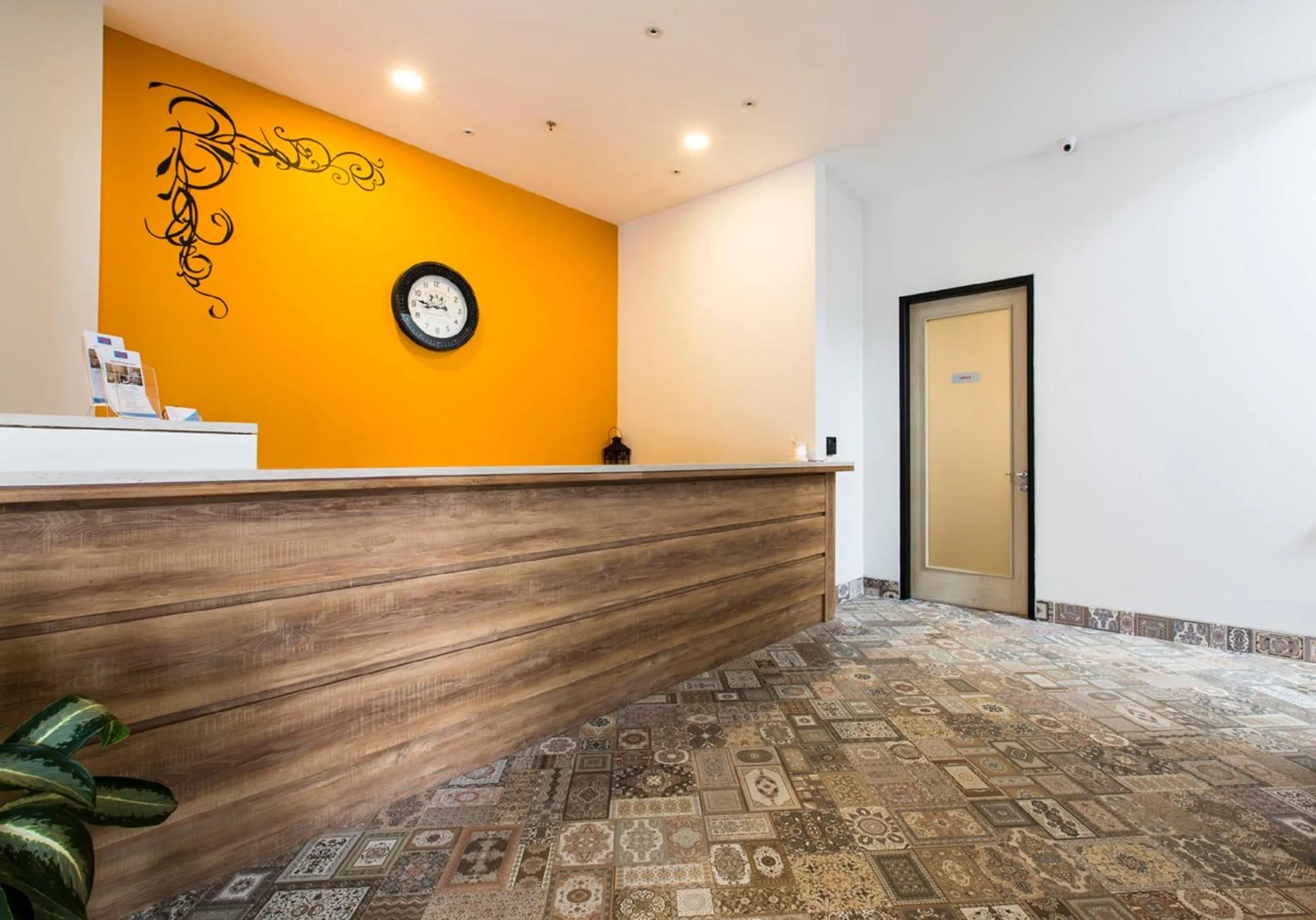 Lobby or reception in Sparks Odeon Sukabumi, ARTOTEL Curated