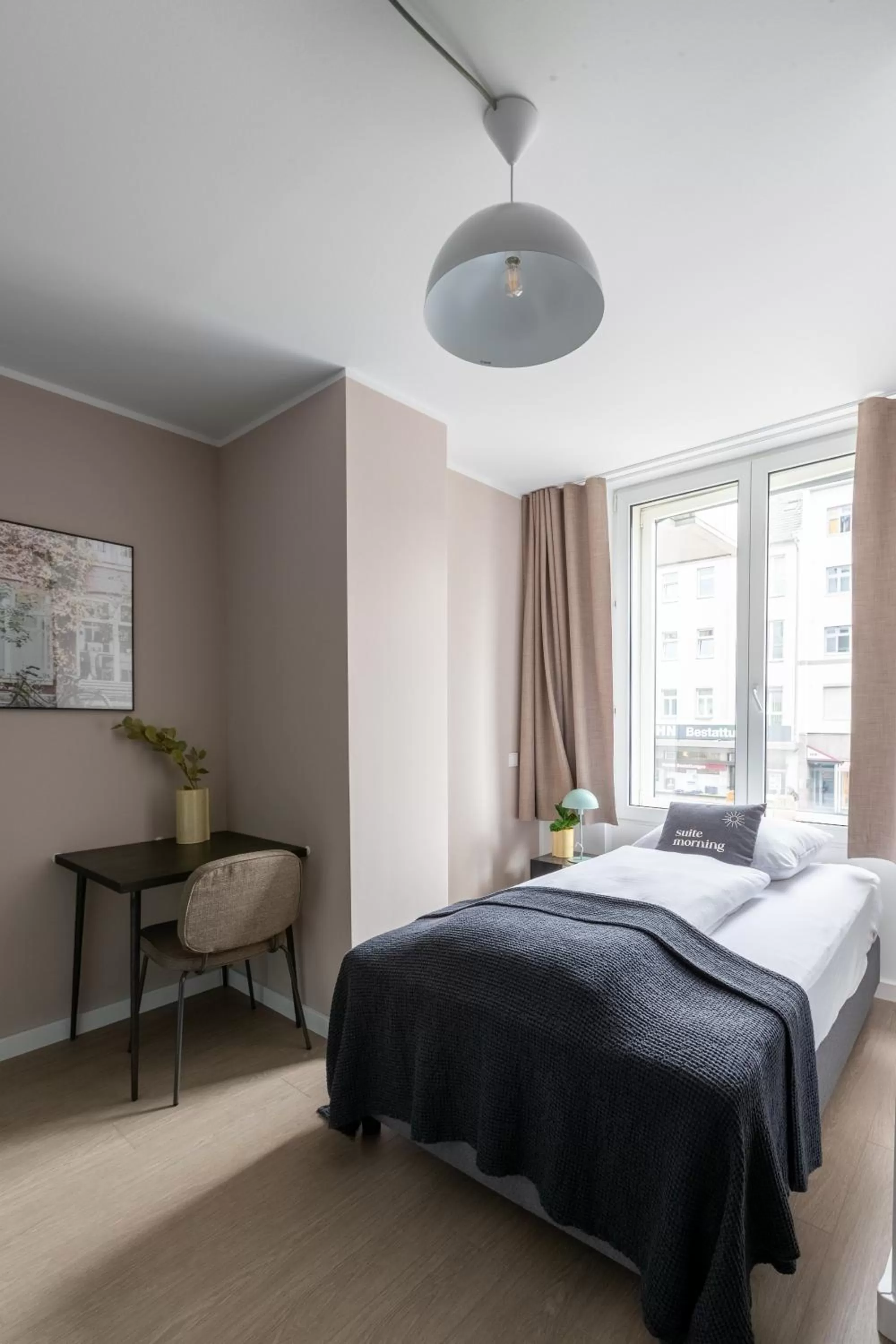 Bed in Limehome Berlin Luise Henriette Str - Digital Access