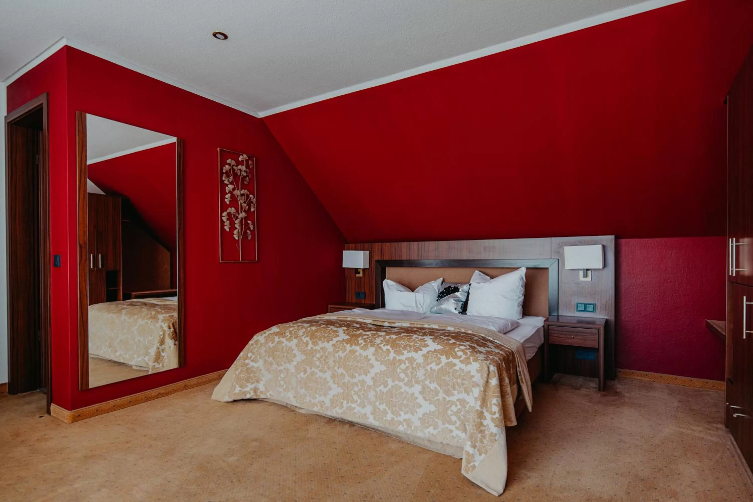 Bed in Boutique Hotel Rothenburger Hof