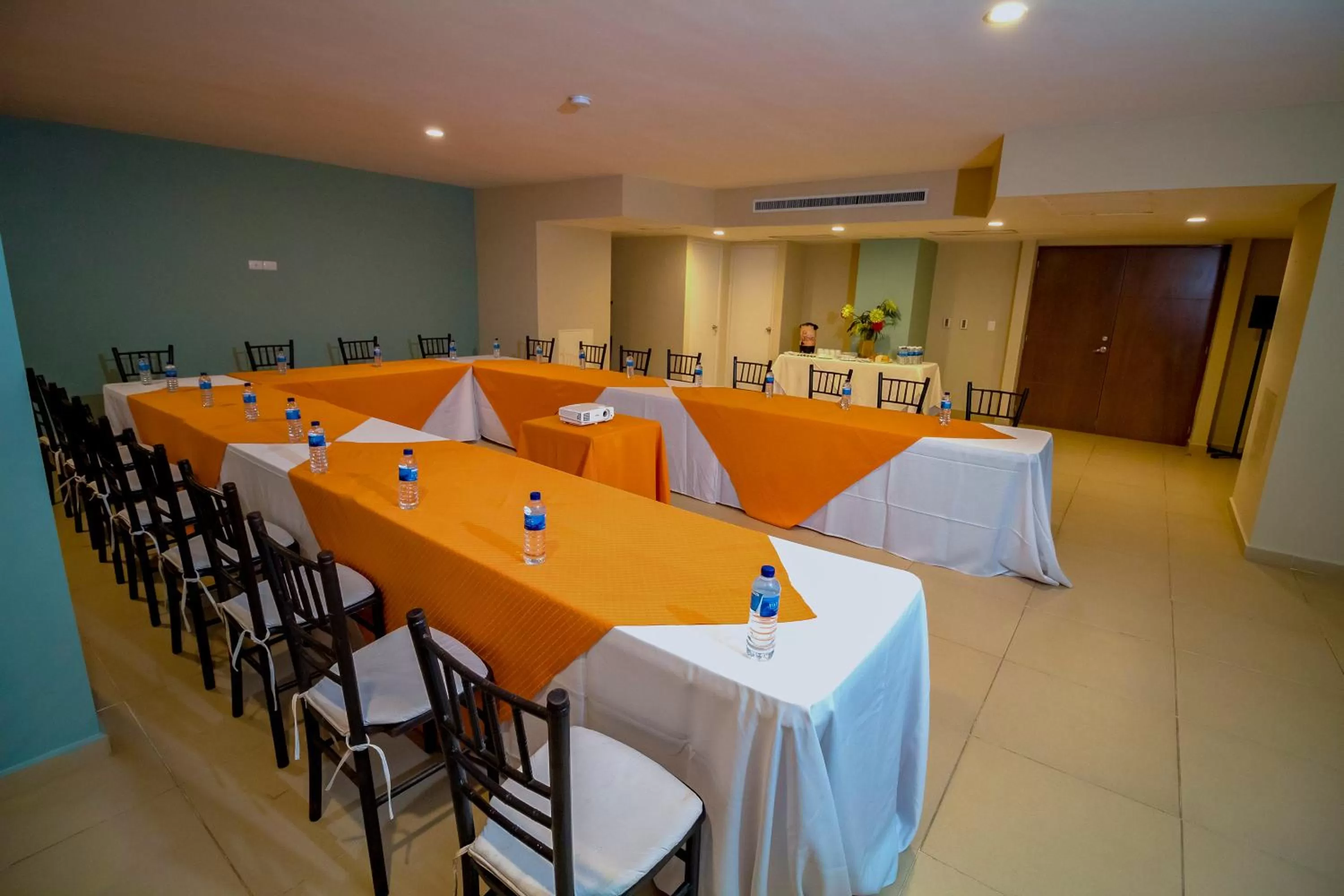 Meeting/conference room in Pacific Palace Beach Tower Hotel