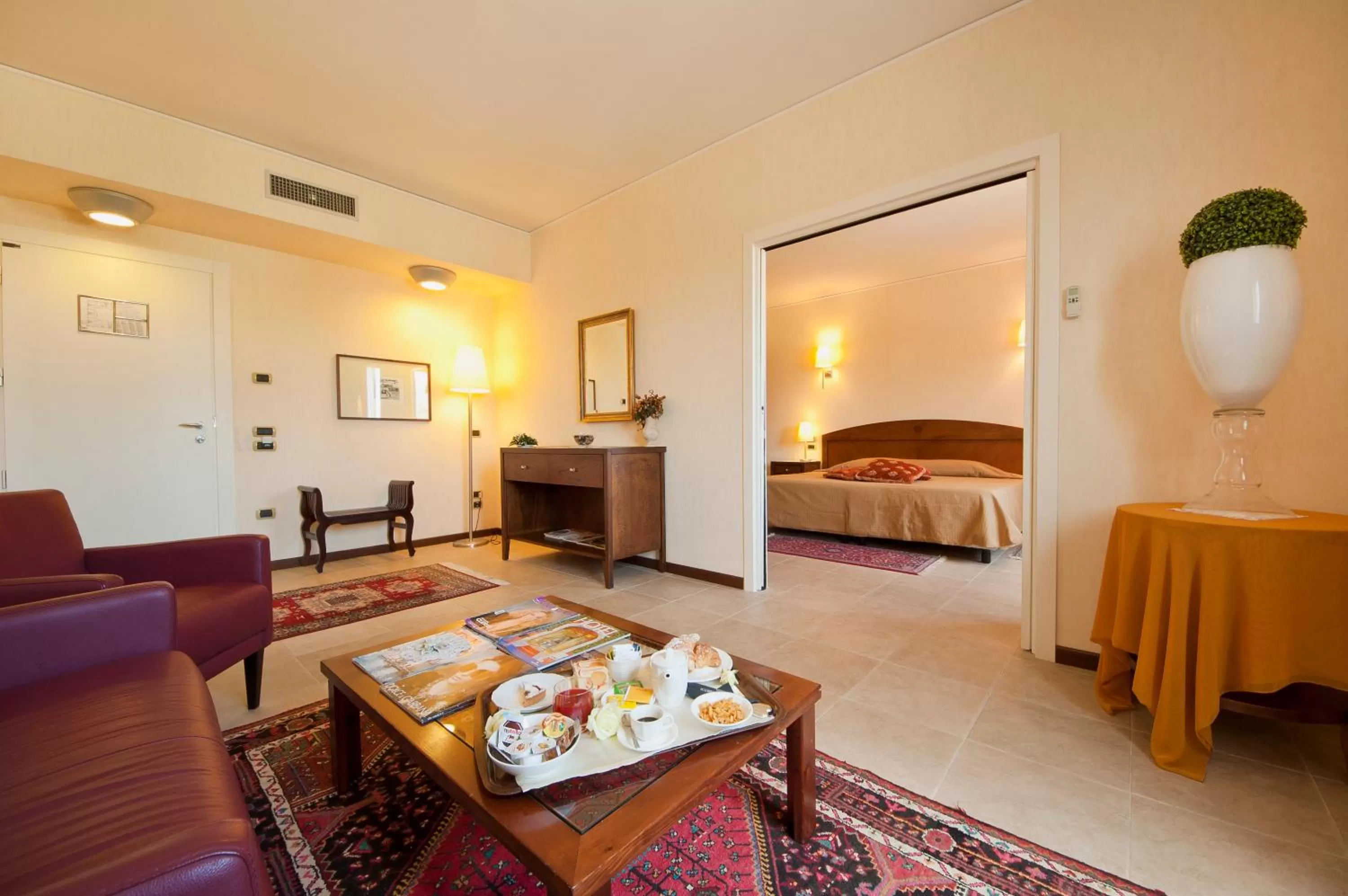 Living room in Grand Hotel Paestum