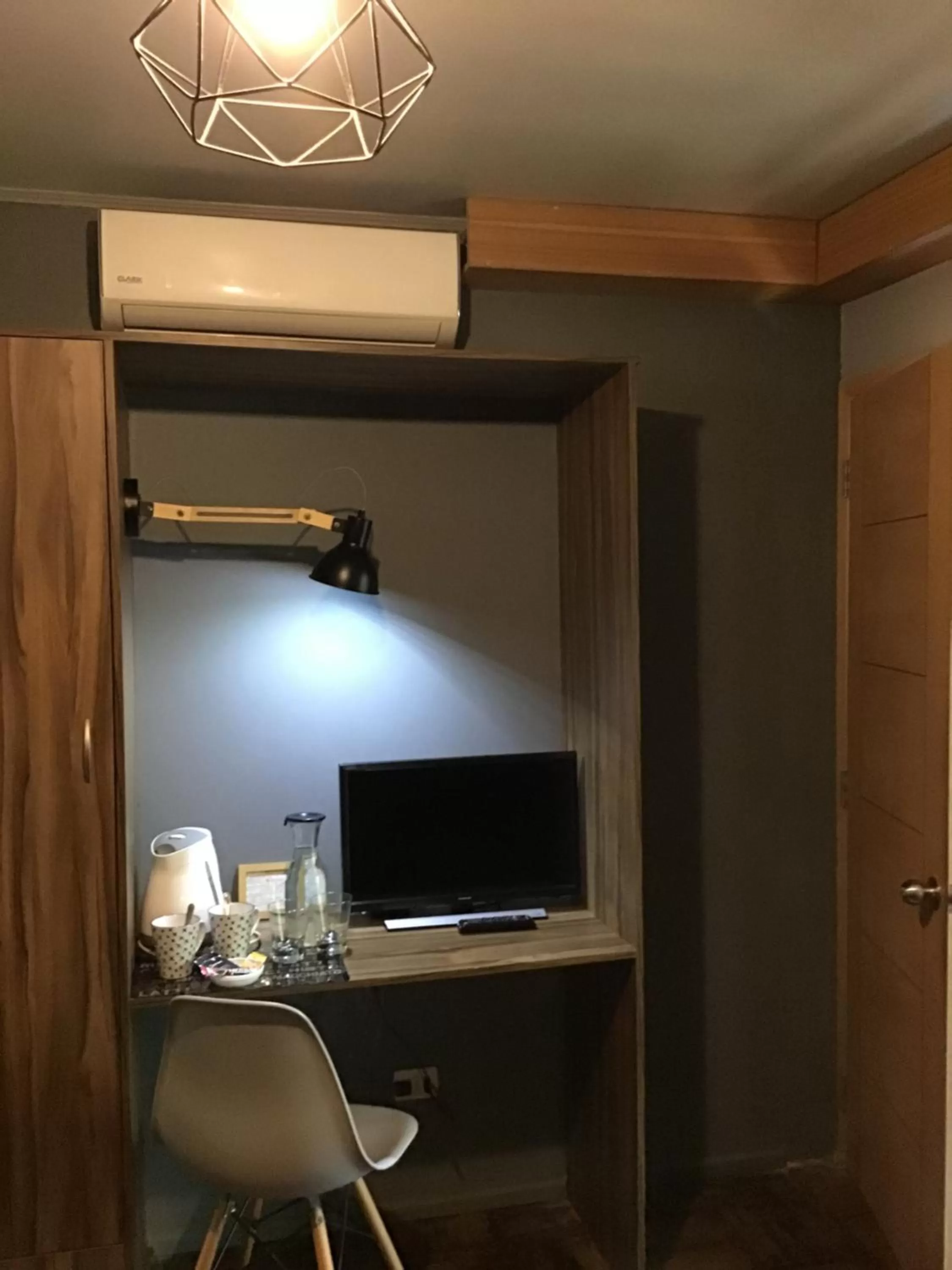 TV/Entertainment Center in Rent apart Las Condes