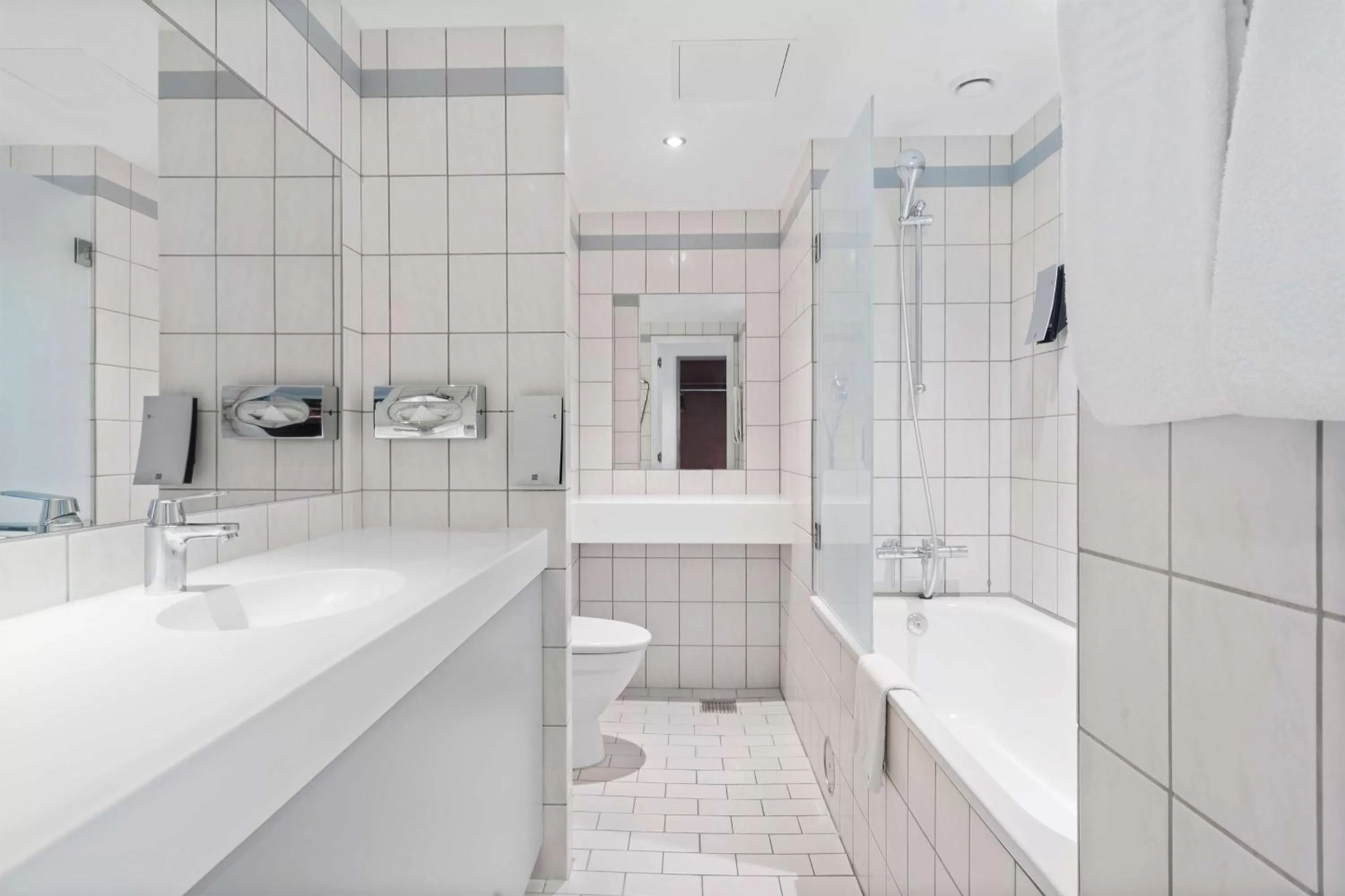 Bathroom in Best Western Plus Airport Hotel