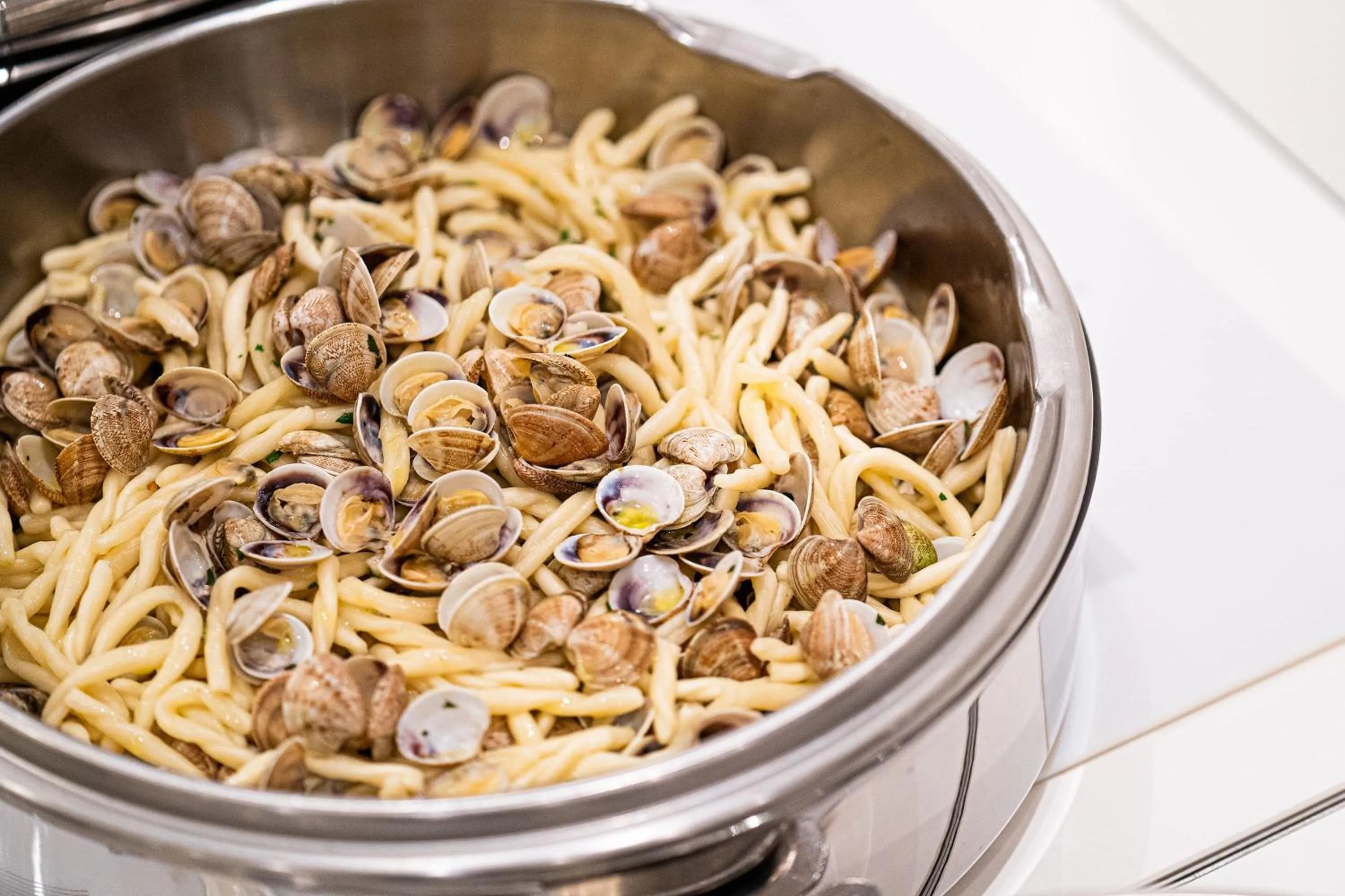 Restaurant/places to eat in Hotel Tiffany's