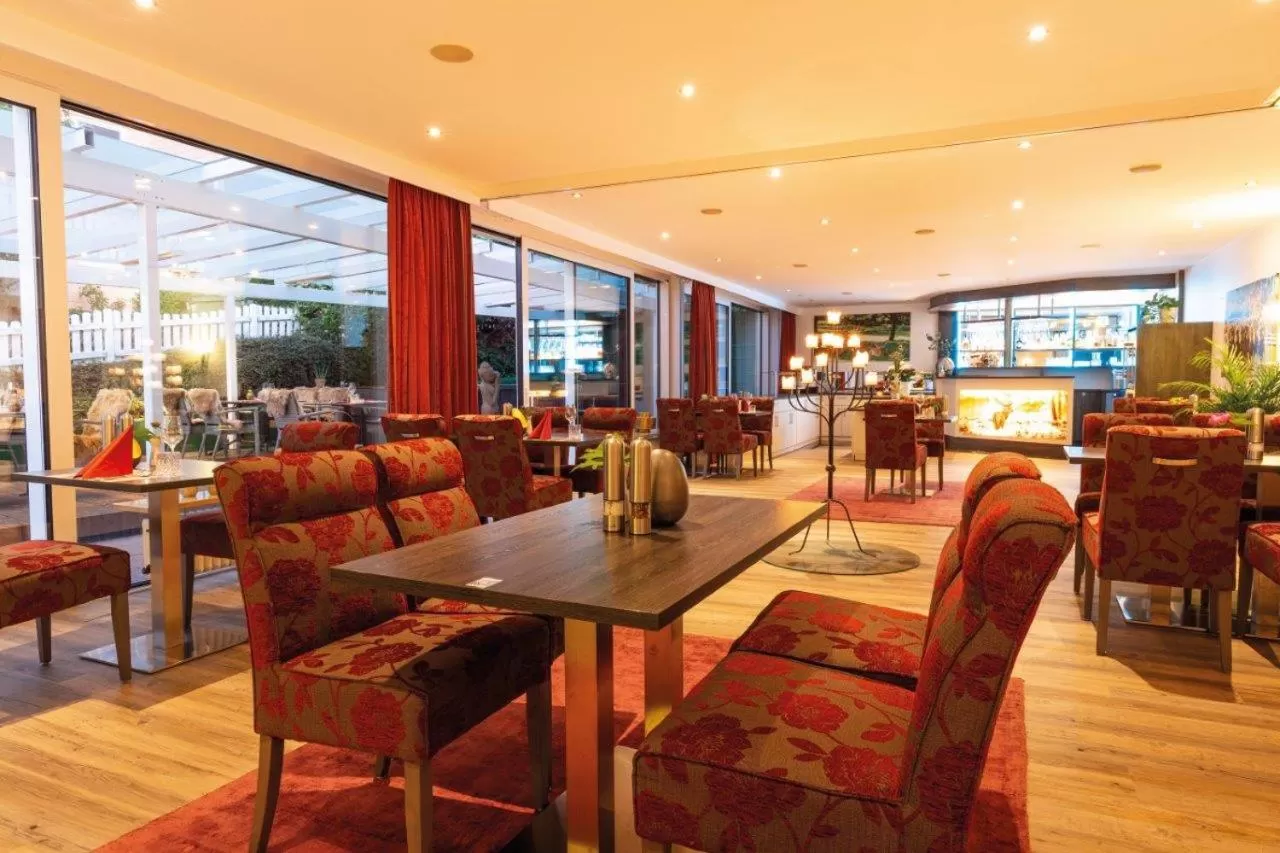 Restaurant/places to eat, Lounge/Bar in Wellness & Ayurveda Hotel Am Eichenberg