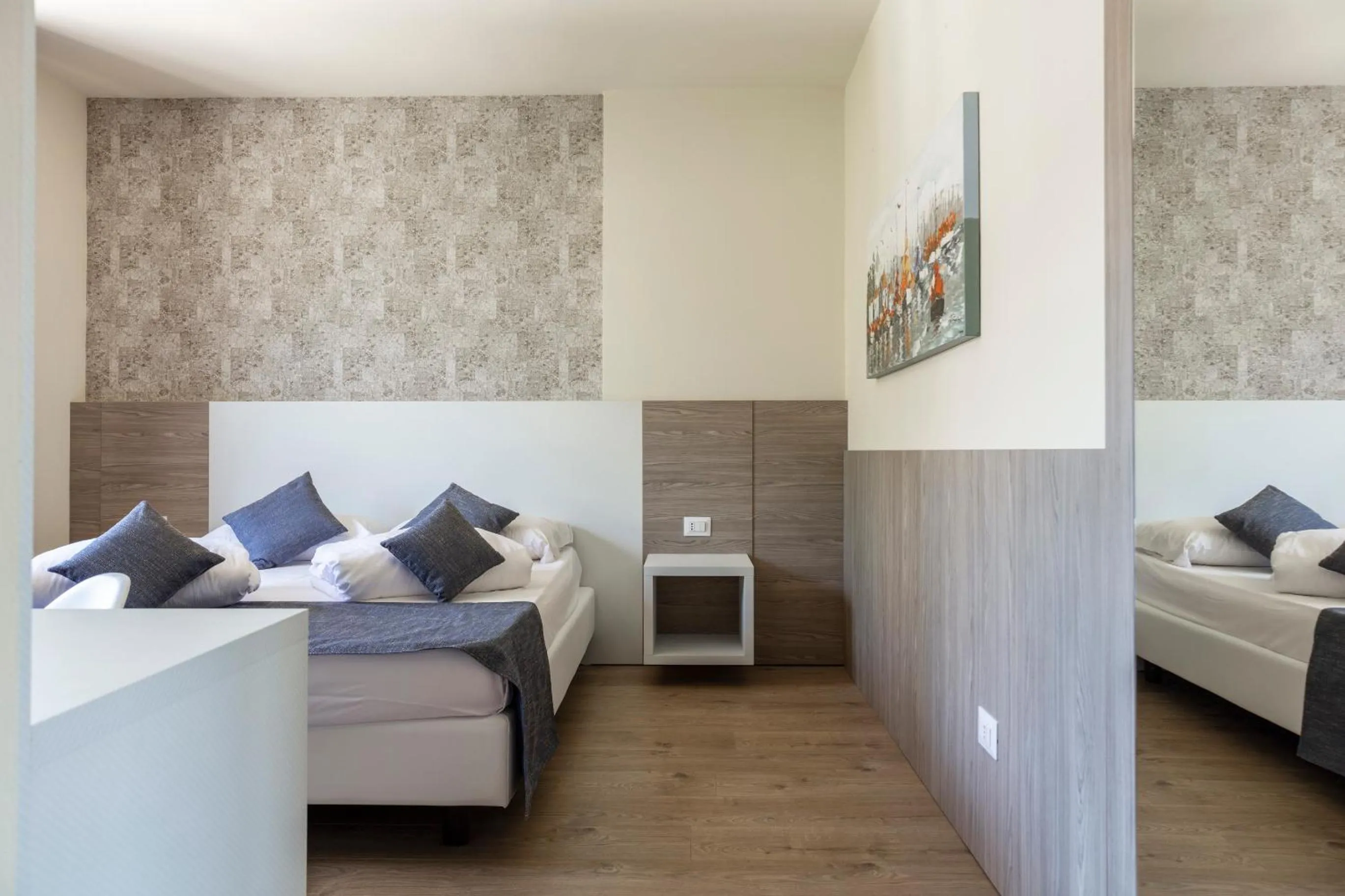 Photo of the whole room, Bed in Arco Smart Hotel