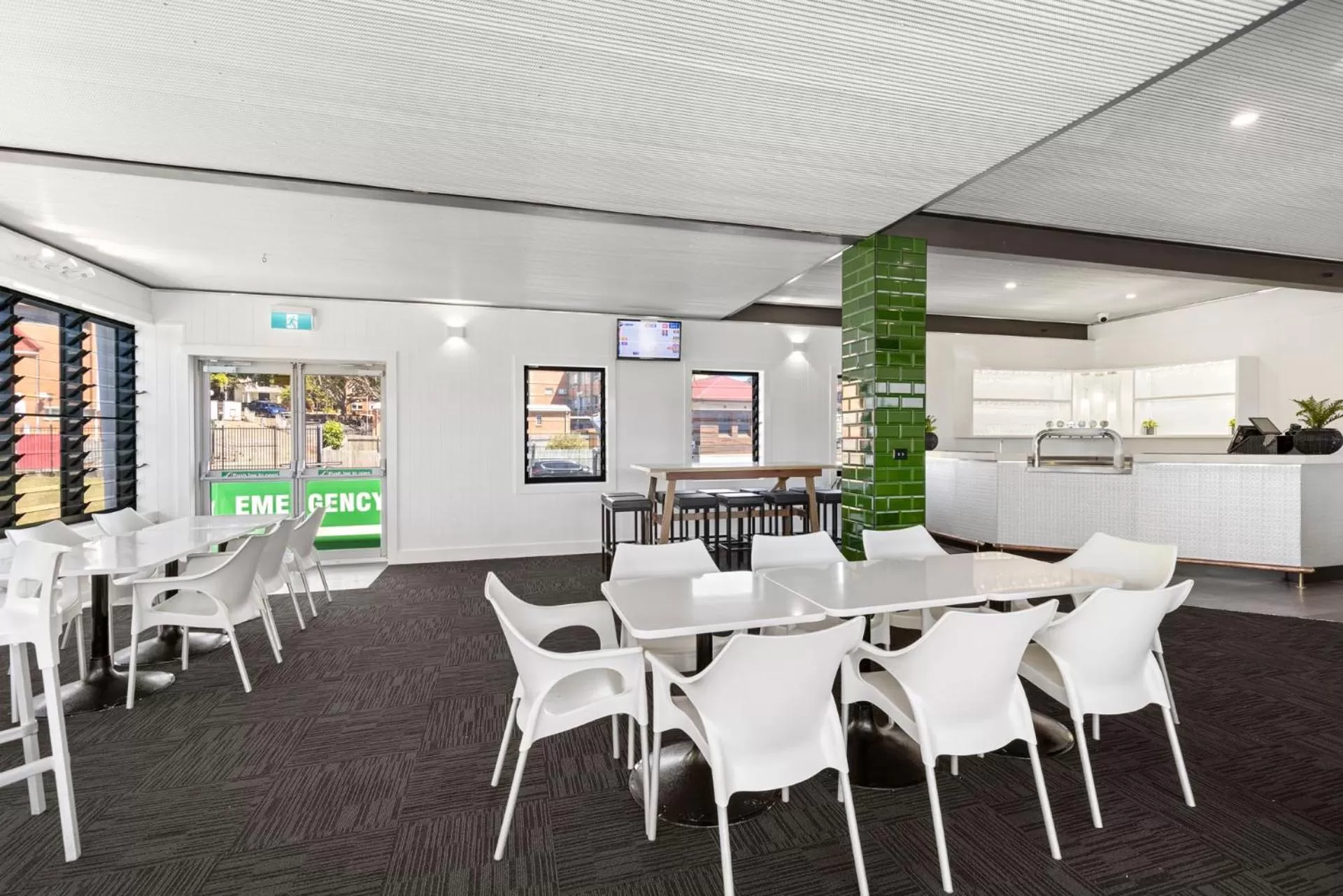 Pier Hotel Coffs Harbour