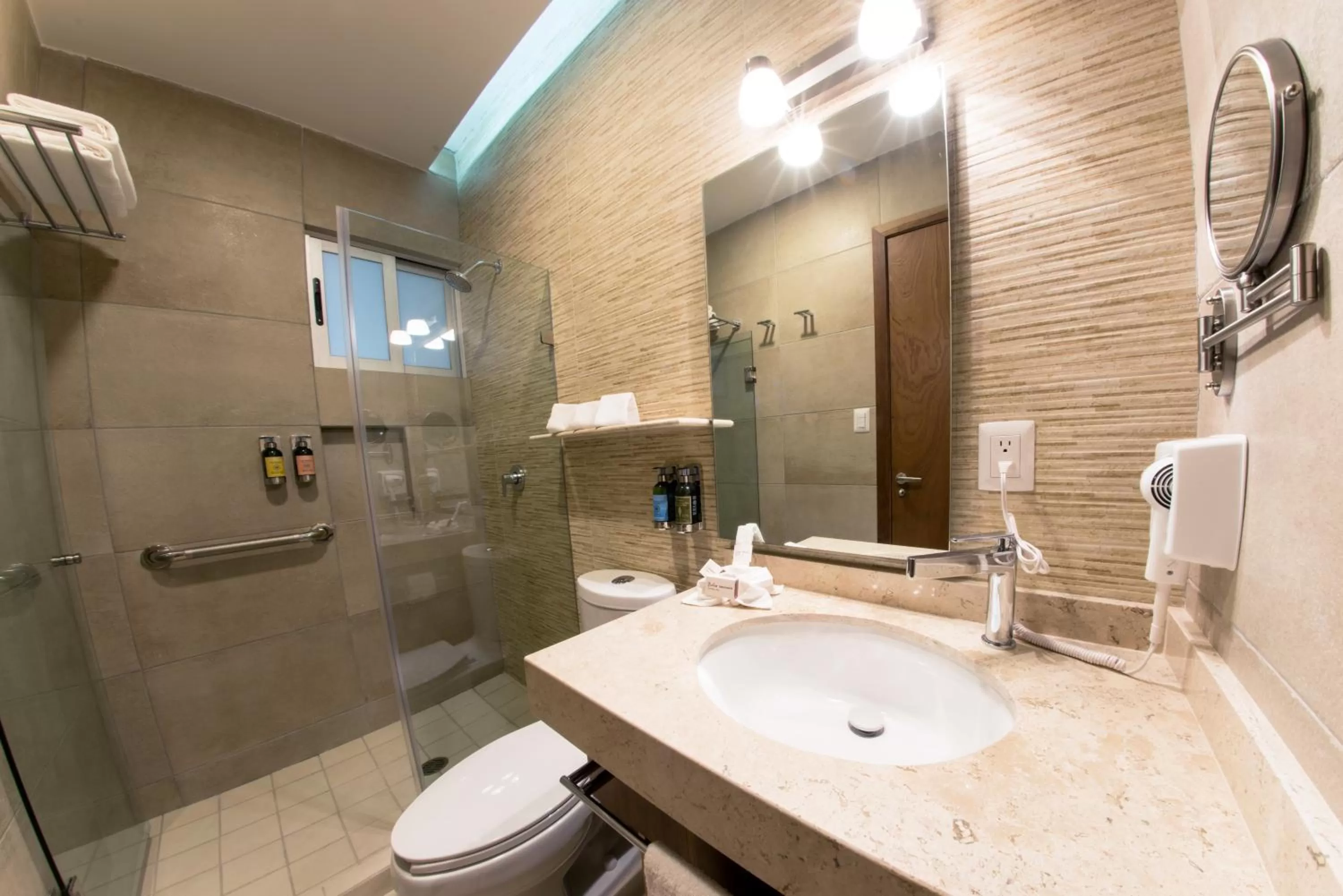 Bathroom in Hotel Clipperton