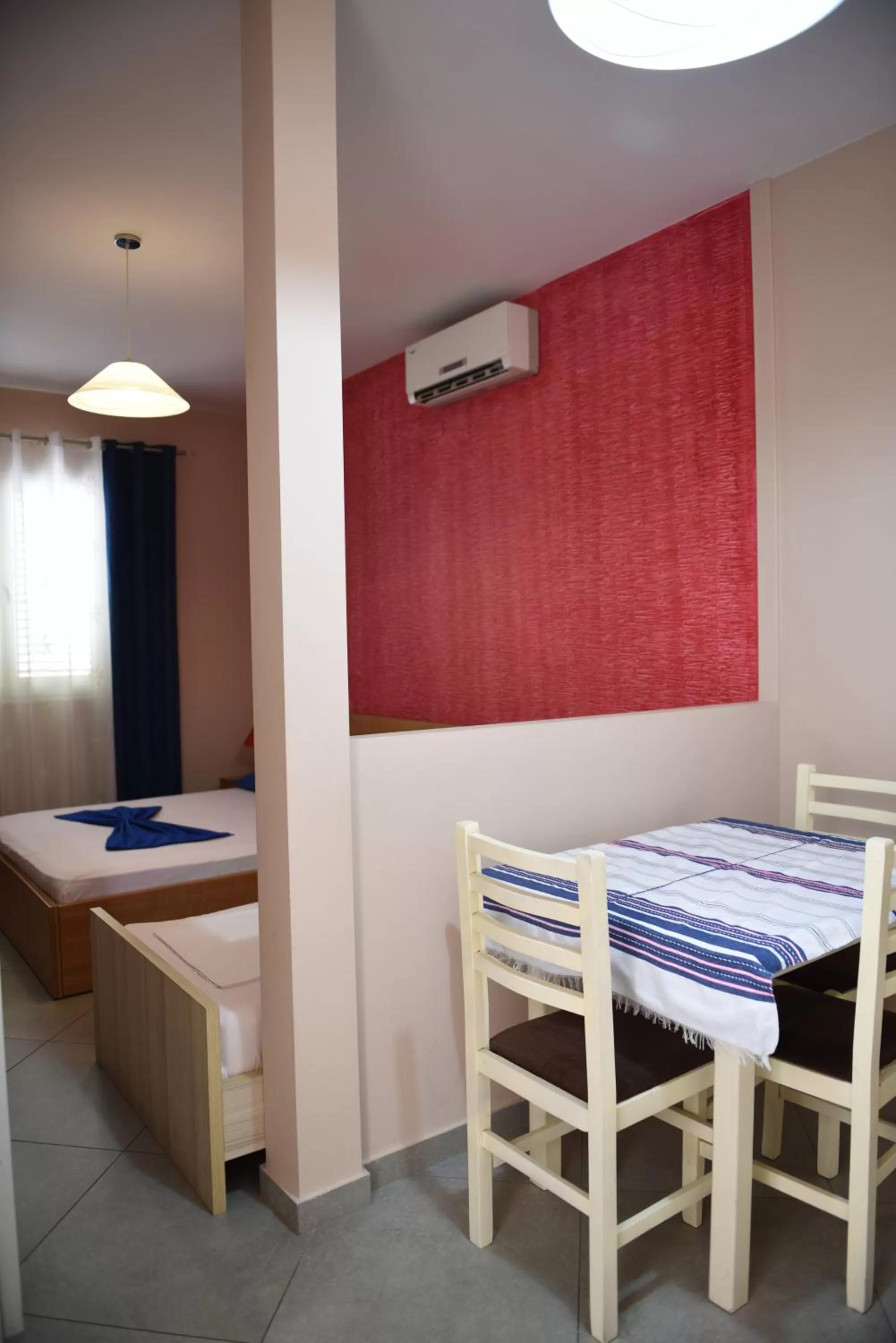 Bed in Hotel Shkodra L