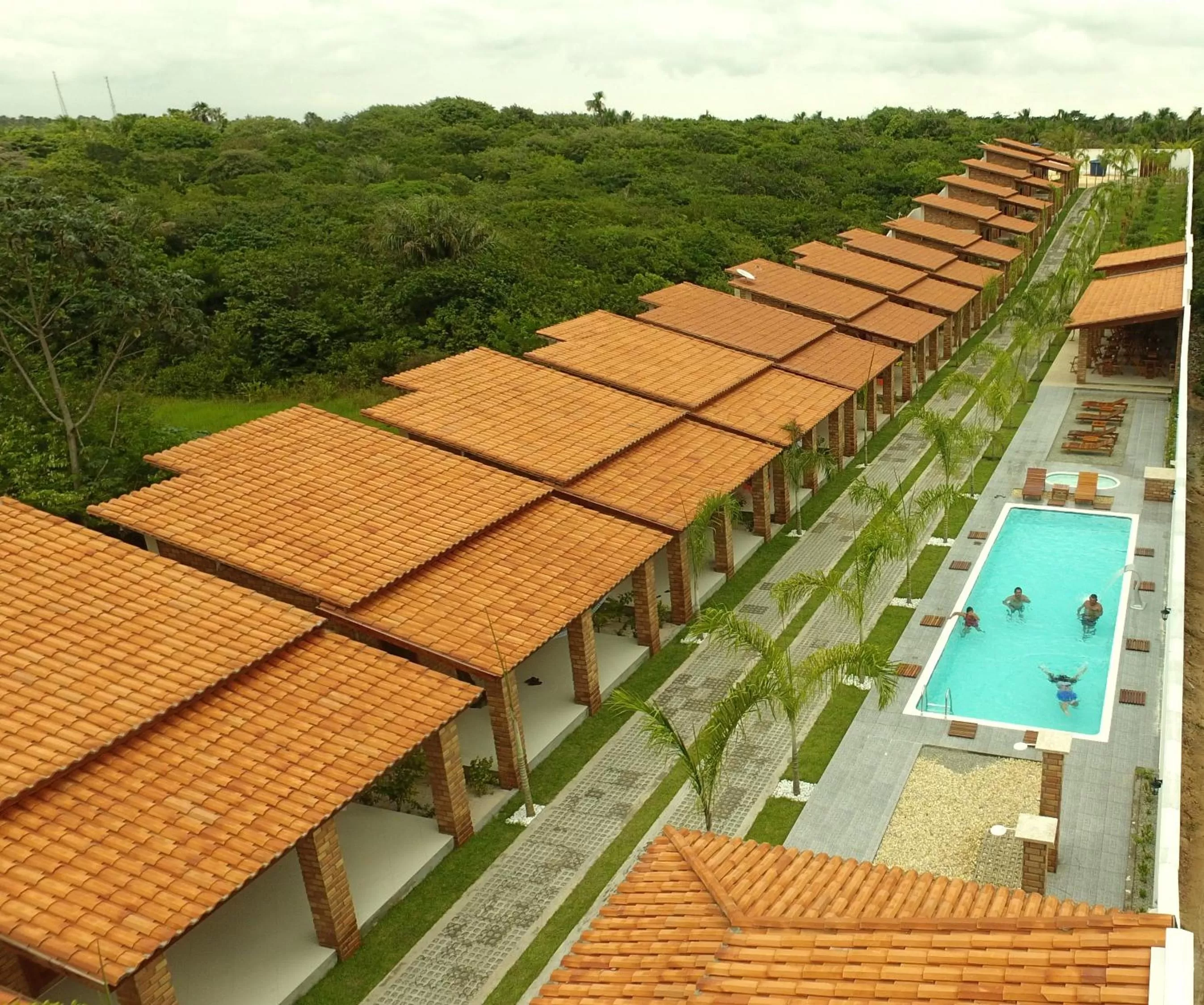 Facade/entrance, Pool View in Pousada Vasto Horizonte