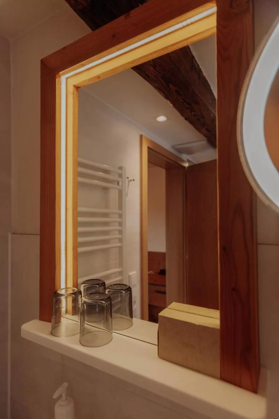 Bathroom in Altstadtmittehotel Sonne