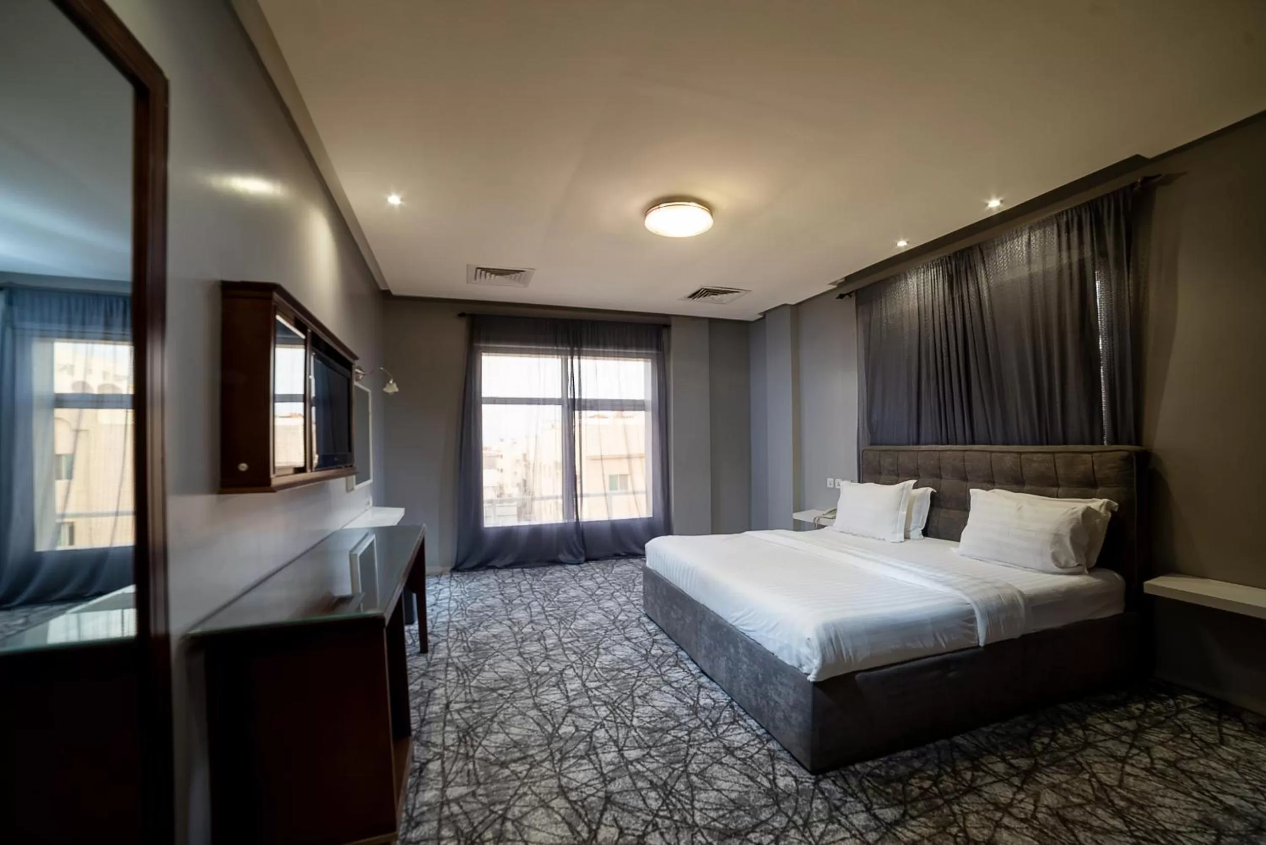 Golden Garden Al Corniche