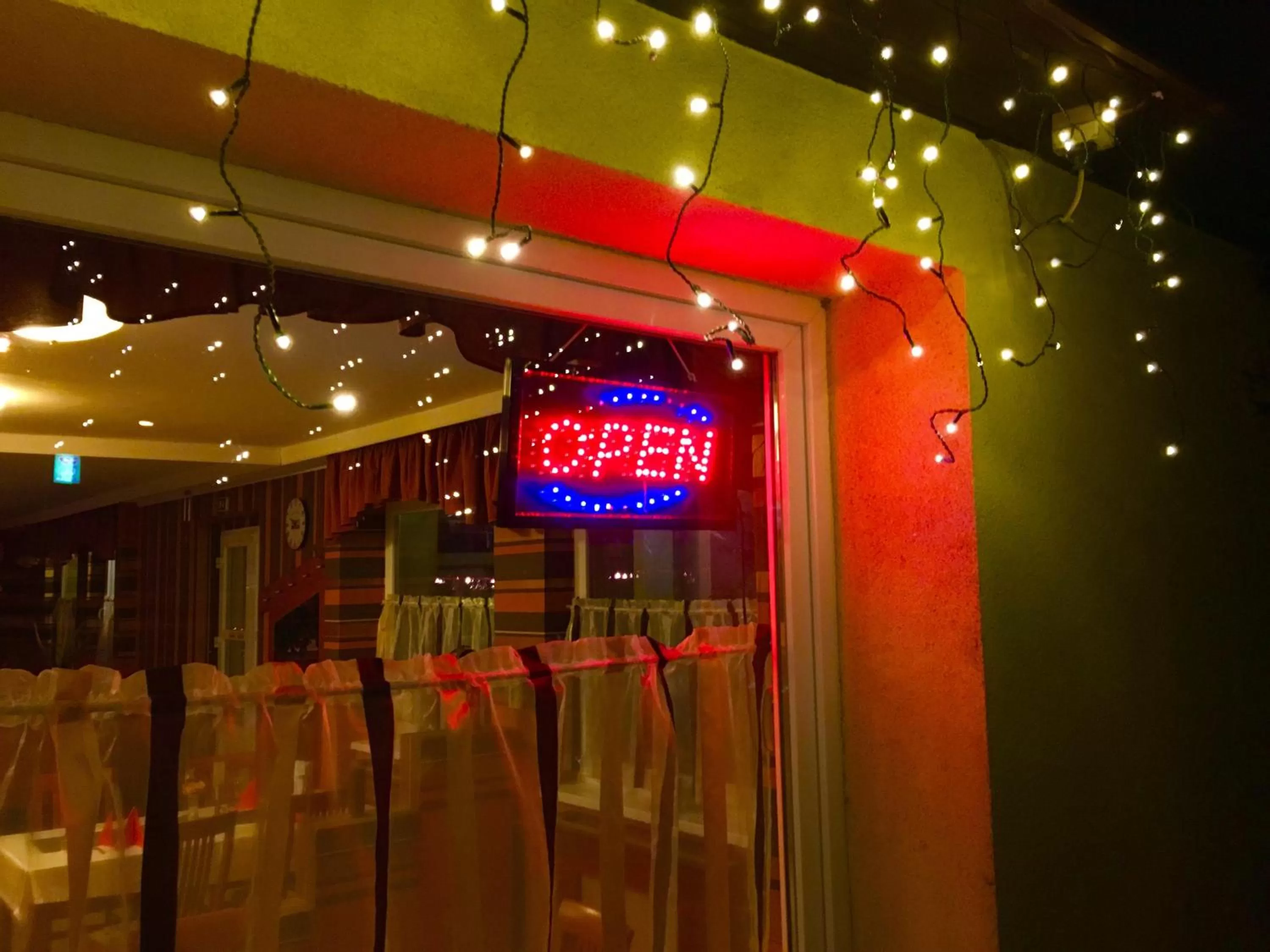 Balcony/Terrace in Romantik Étterem - Panzió