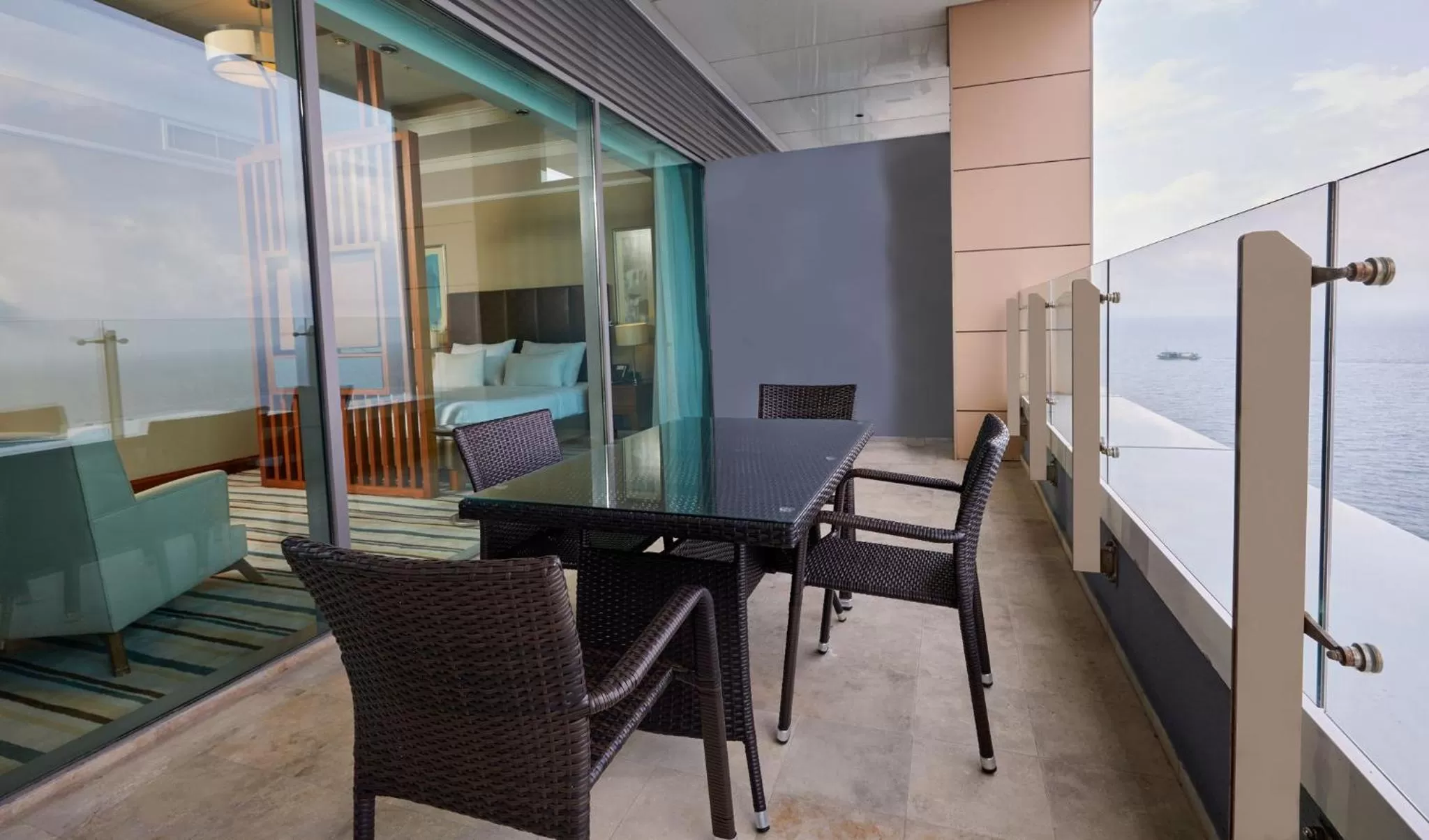 Balcony/Terrace, Bed in Dedeman Zonguldak