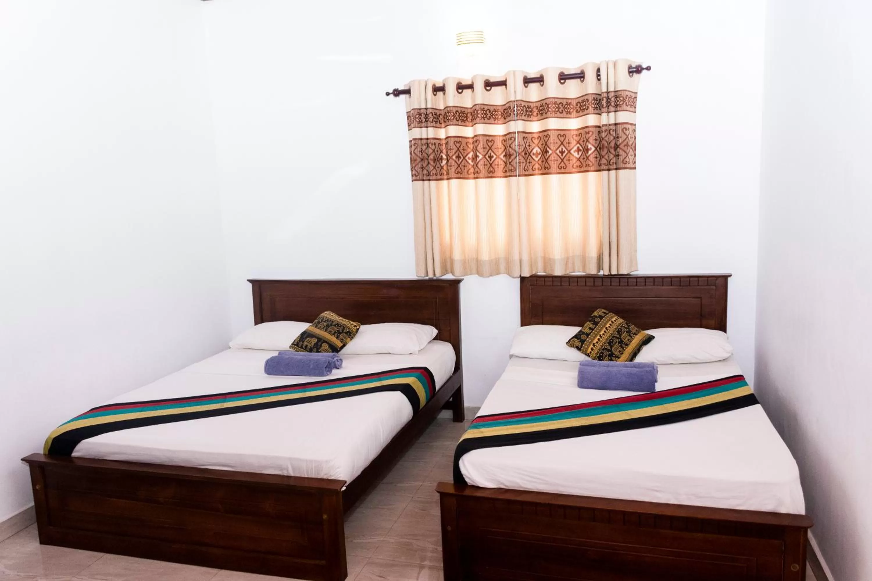 Bed in Kandy Riverside Villa