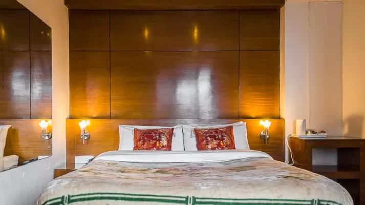 Bed in Hotel Shangrila Regency