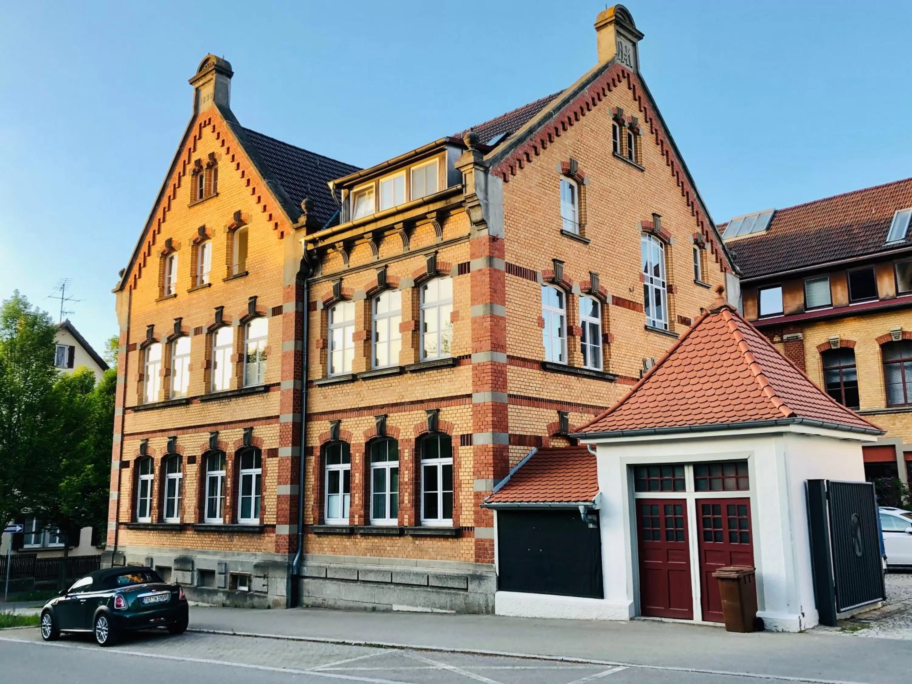 Property building in KunstWerk B