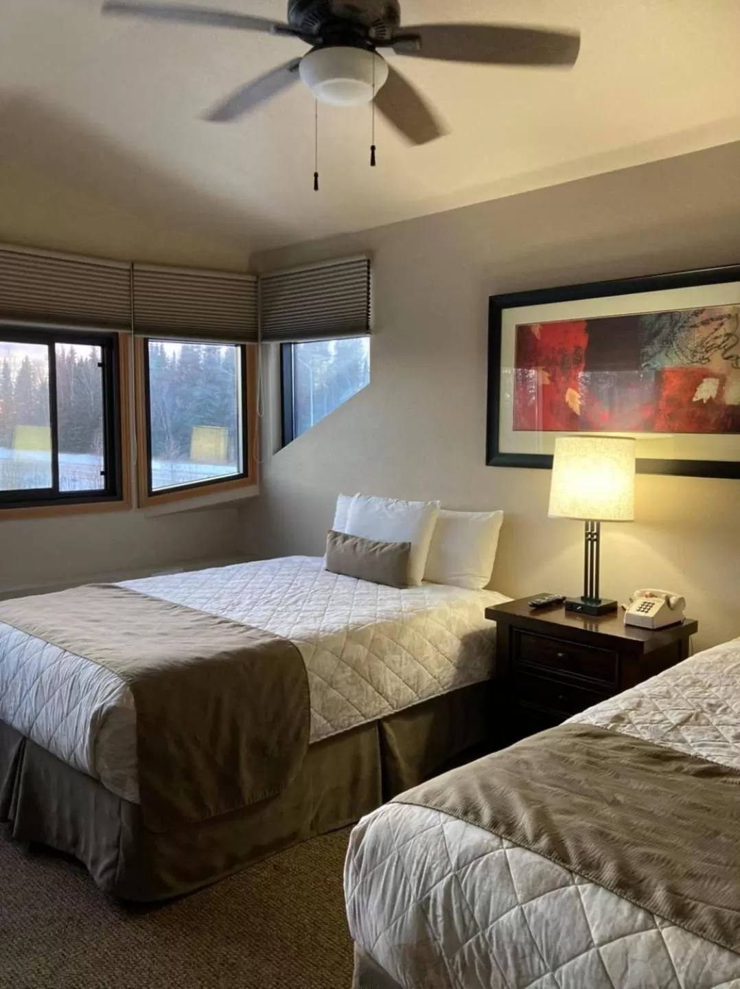 Bed in Kenai Airport Hotel