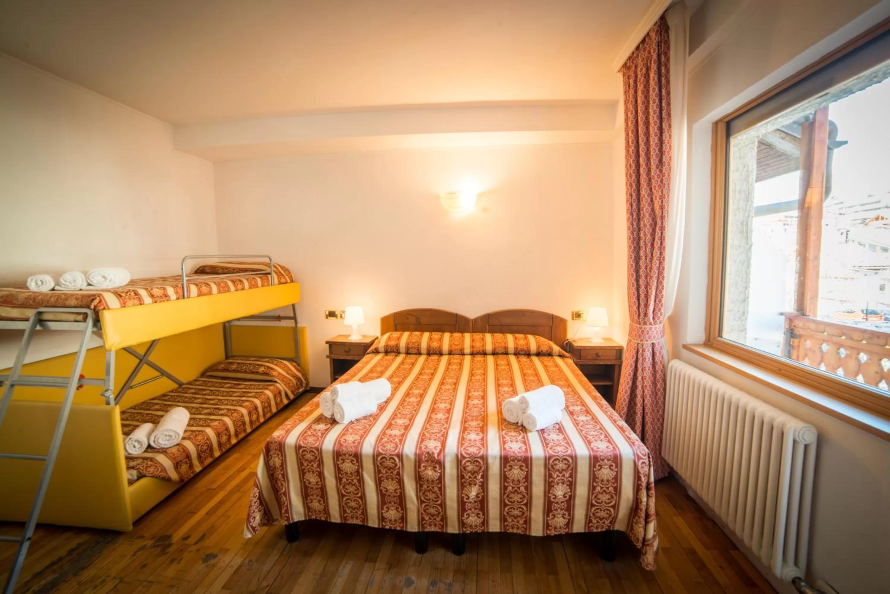 Photo of the whole room, Bed in HG Hotel Italia