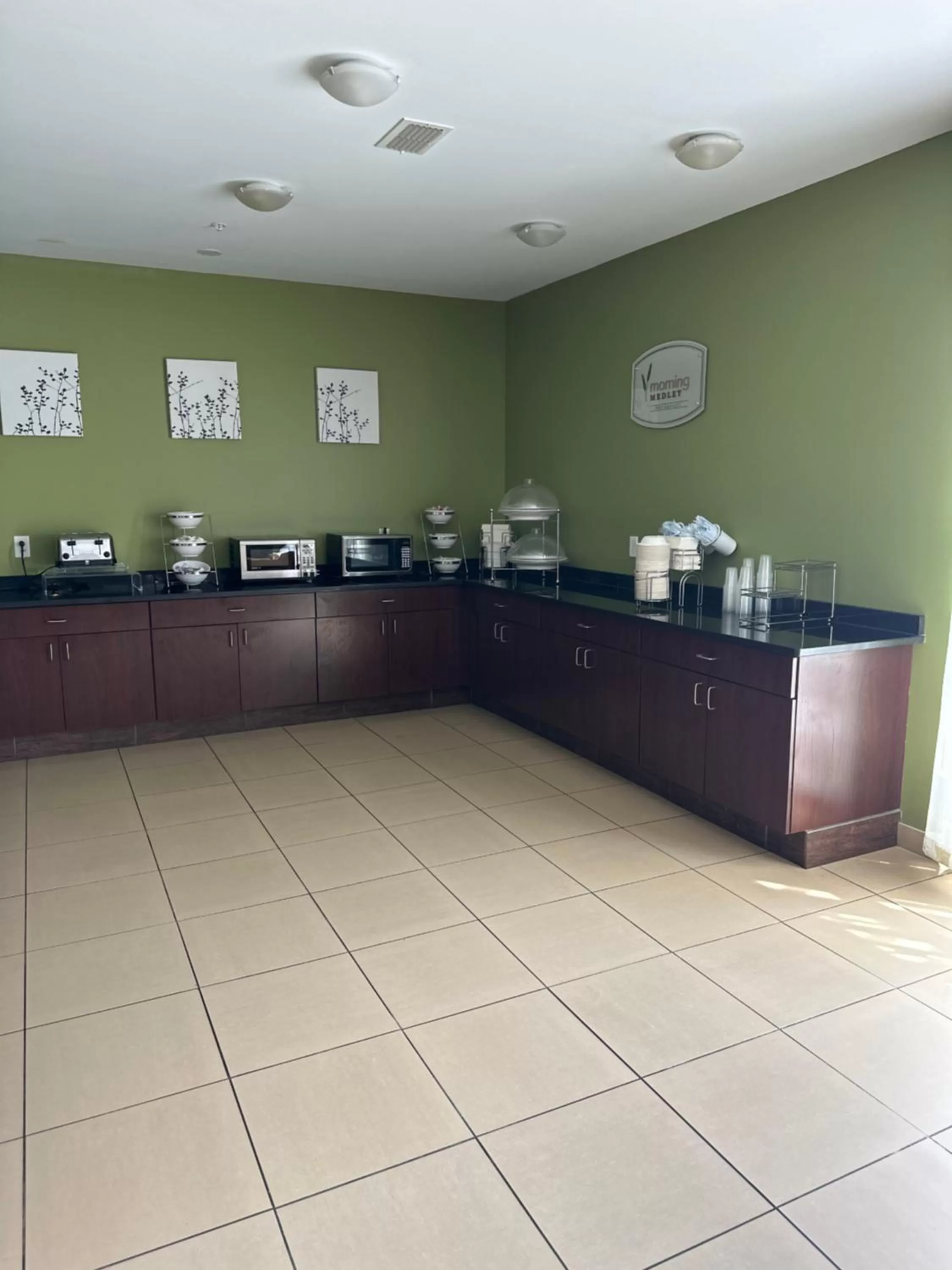 Food in Sleep Inn & Suites Gulfport