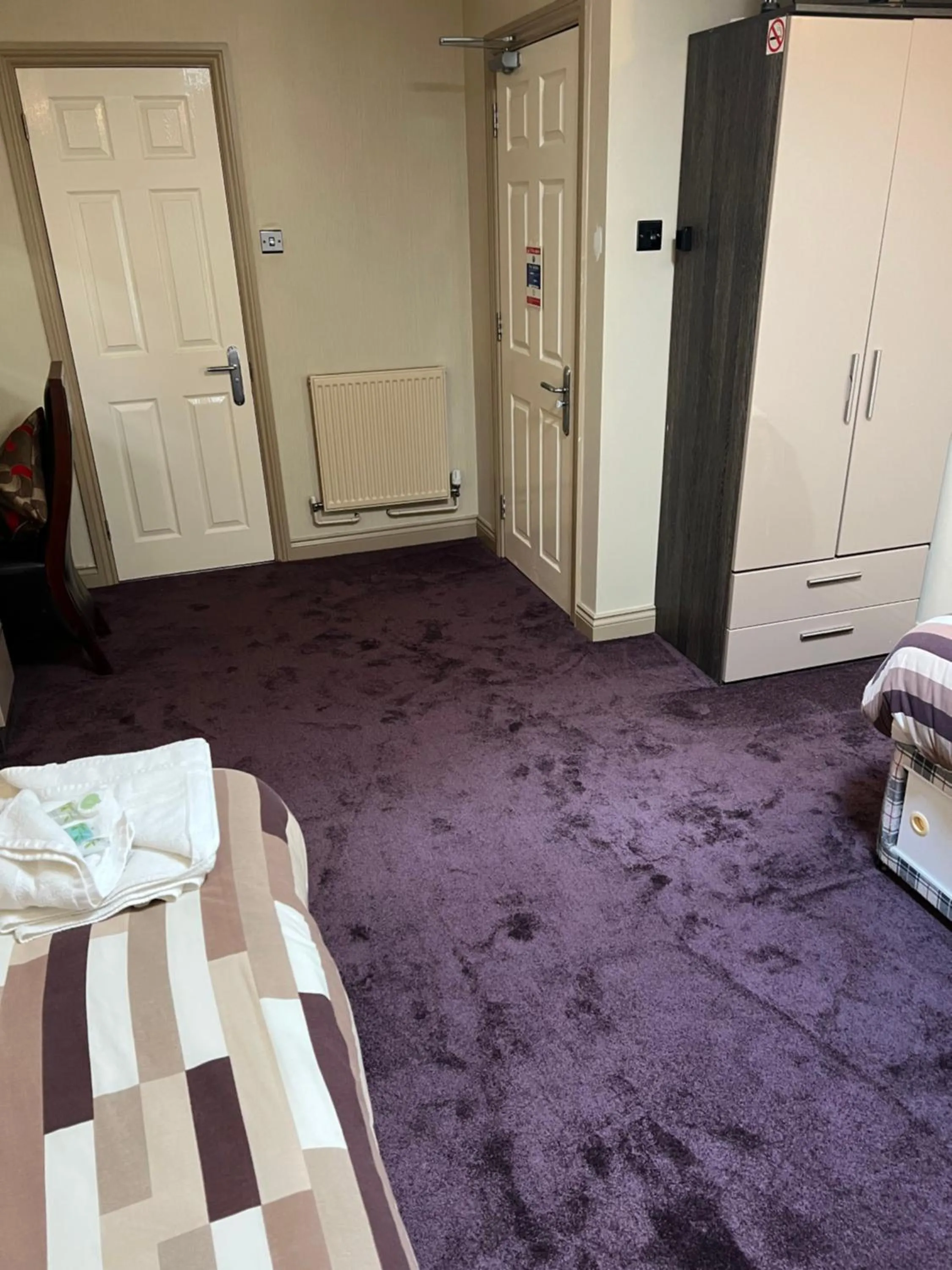 Bed in Southport Metro Hotel