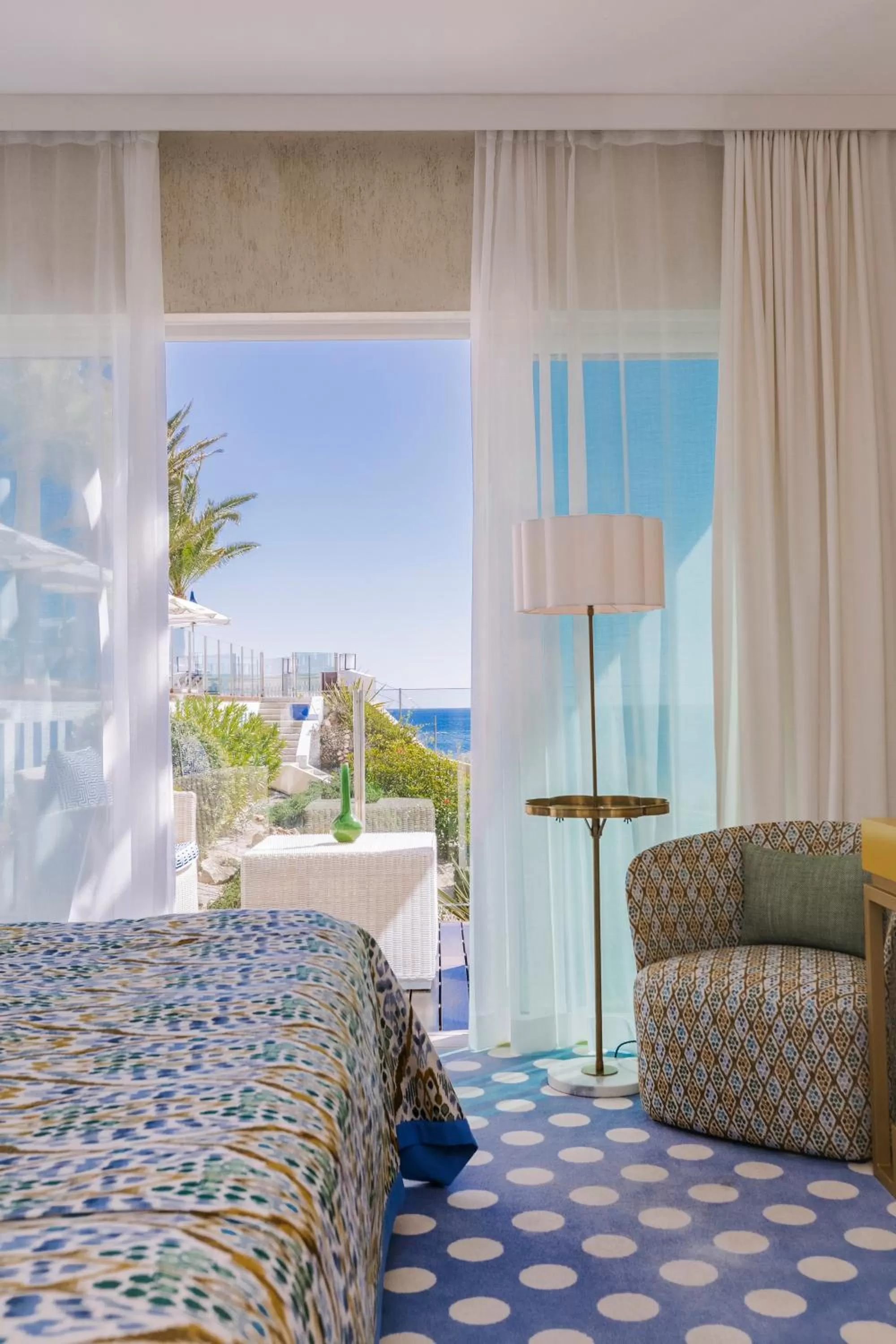 View (from property/room), Bed in Bela Vista Hotel & Spa - Relais & Chateaux