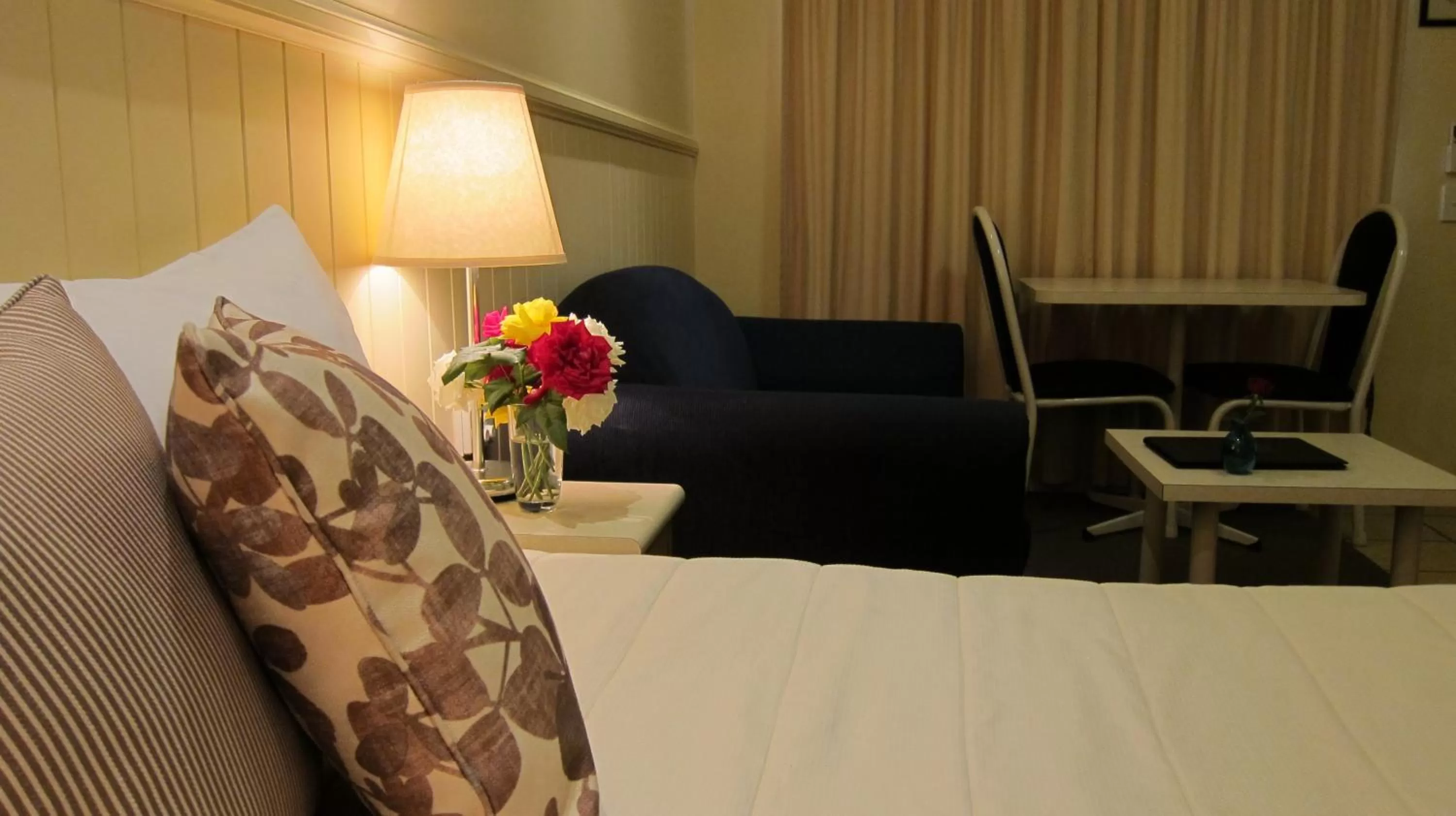 Bed in Dalby Mid Town Motor Inn