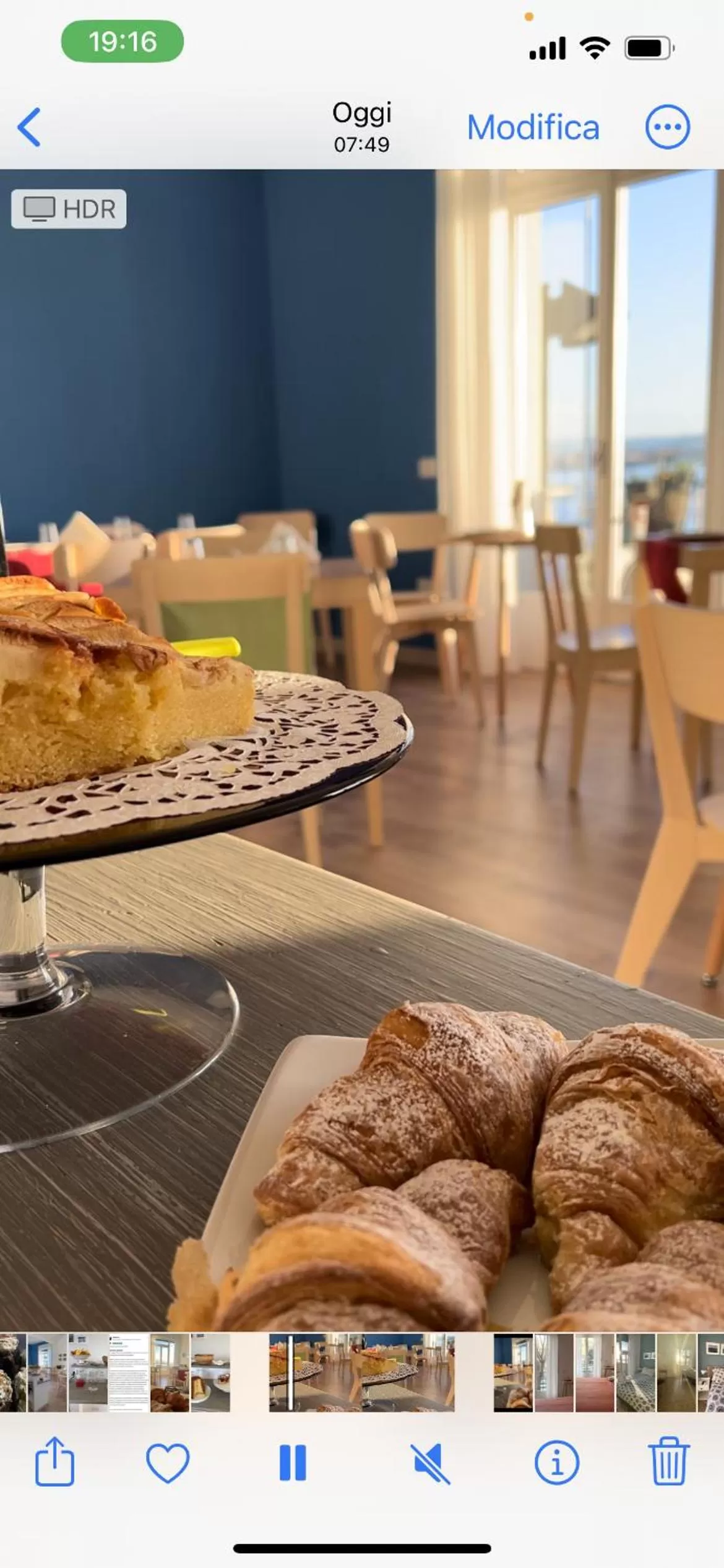 Breakfast in Garibaldi R&B