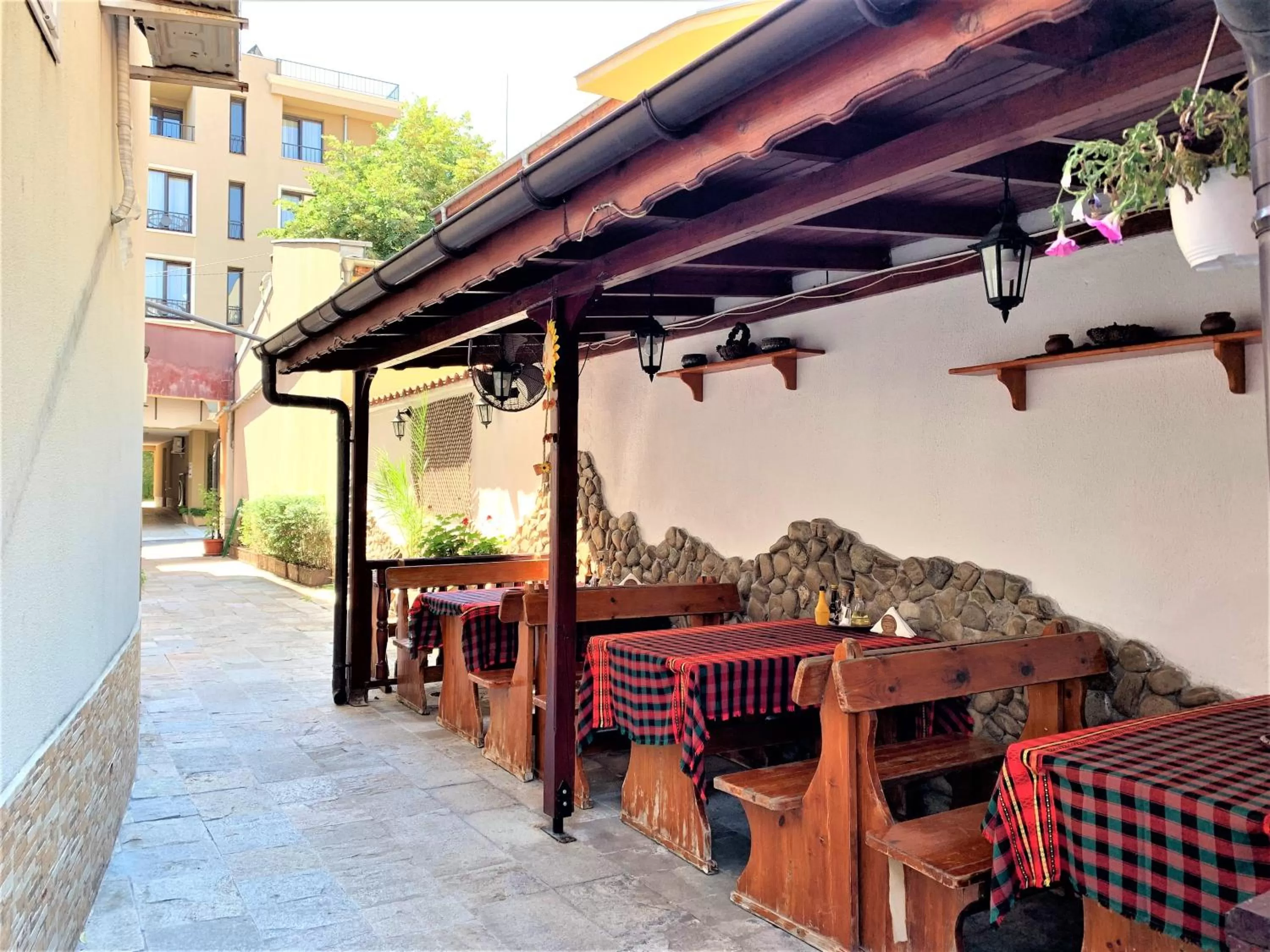 Patio in Hotel Trayana
