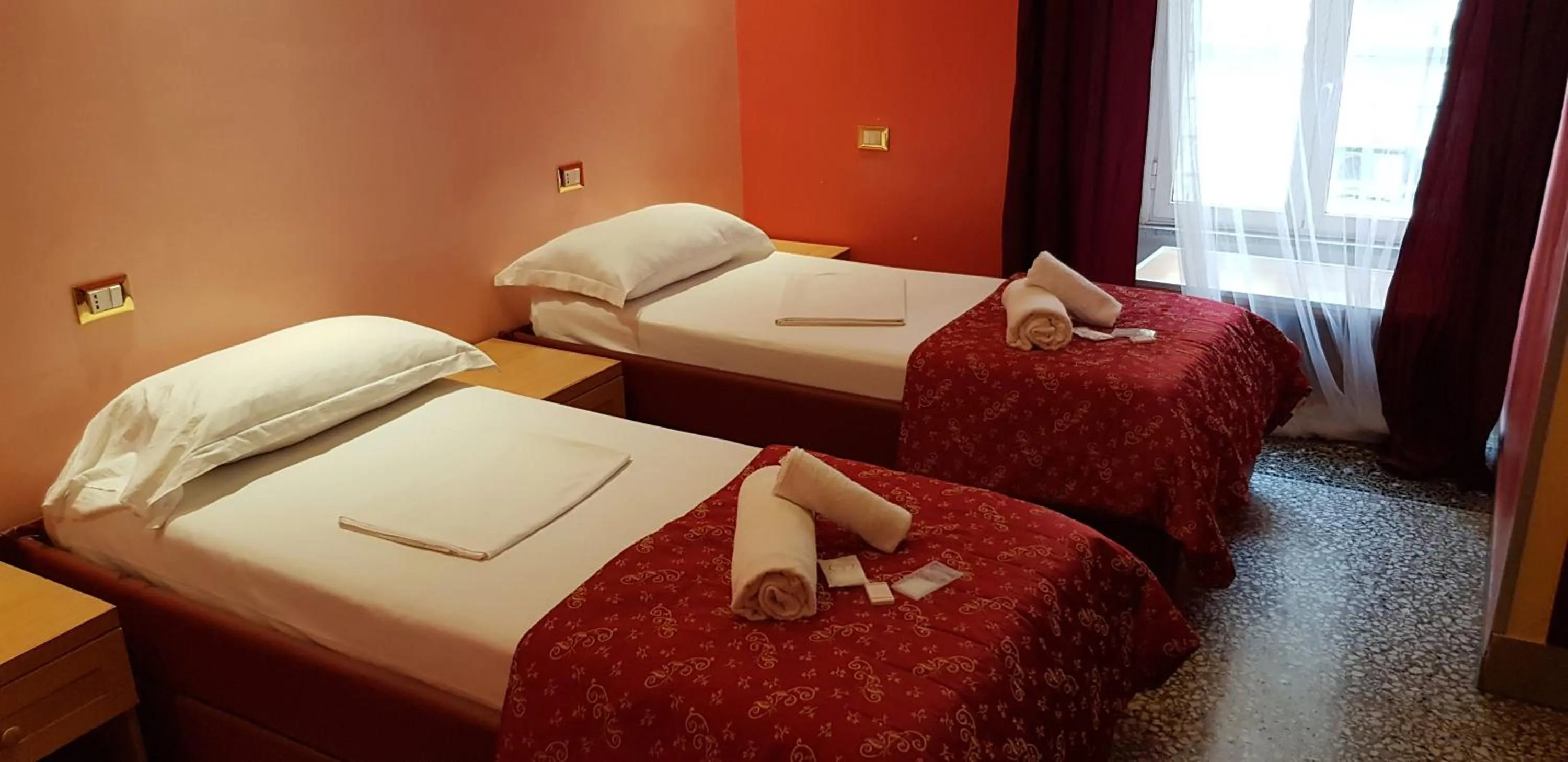 Bedroom, Bed in Legend R.G.