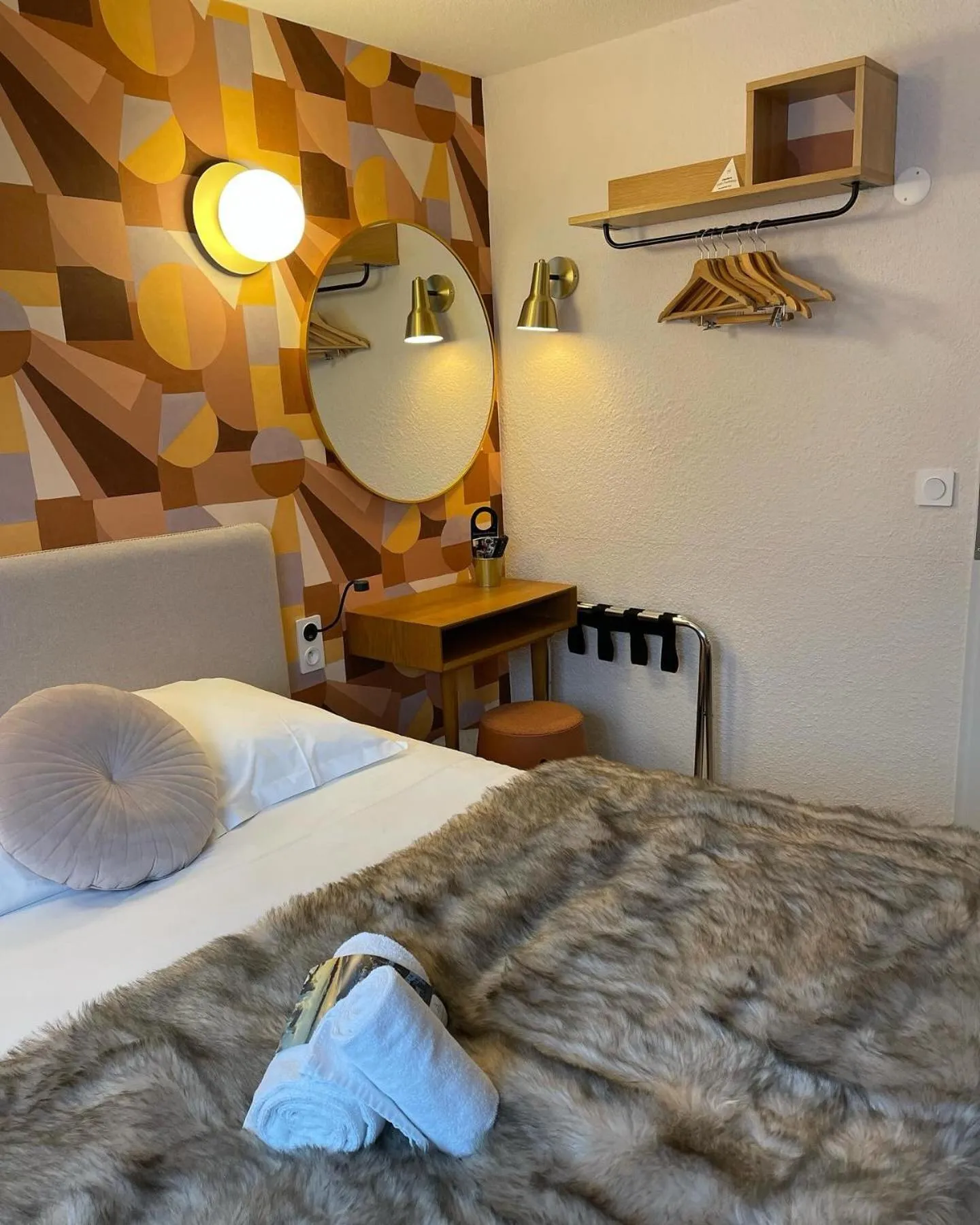 Bedroom, Bed in Hotel Arc-En-Ciel Colmar Contact Hotel