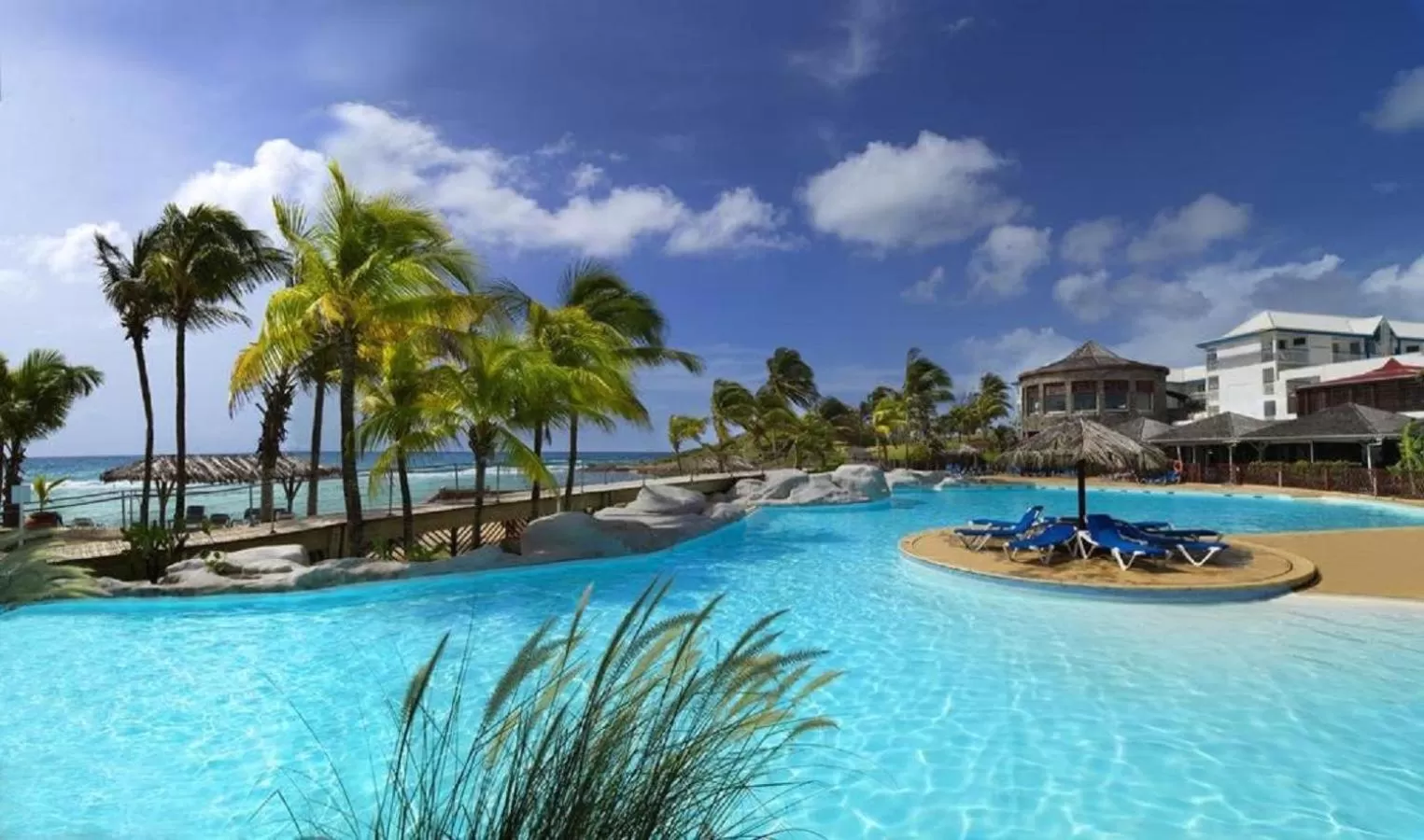 Beach in Le Studio les Tropiques au Village MANGANAO