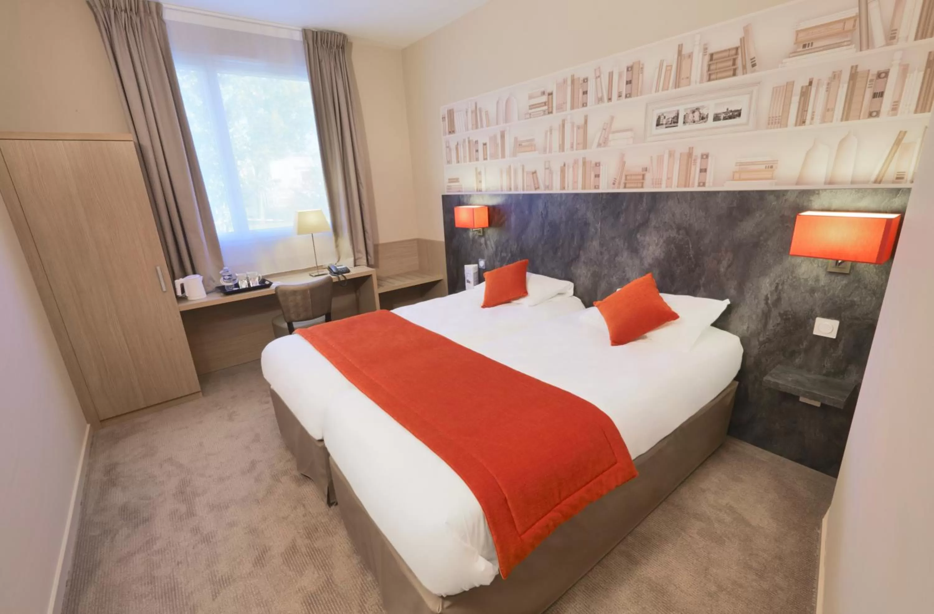 Photo of the whole room, Bed in Kyriad Angers Ouest Beaucouzé