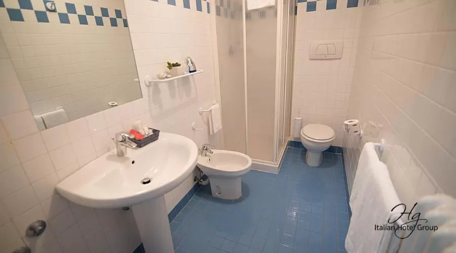 Bathroom in HG Hotel Il Settebello