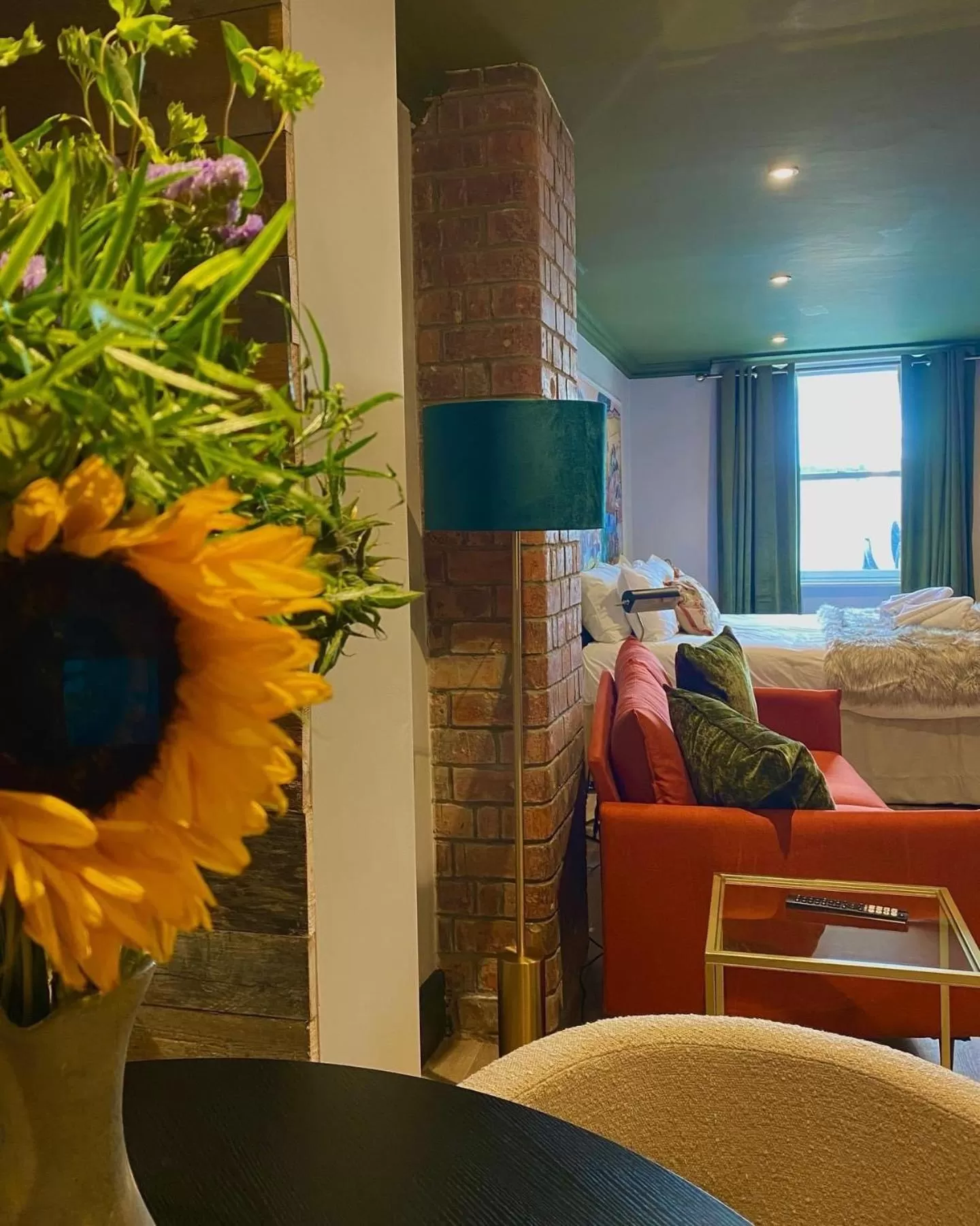 Bedroom, Seating Area in 81 Promenade Cheltenham